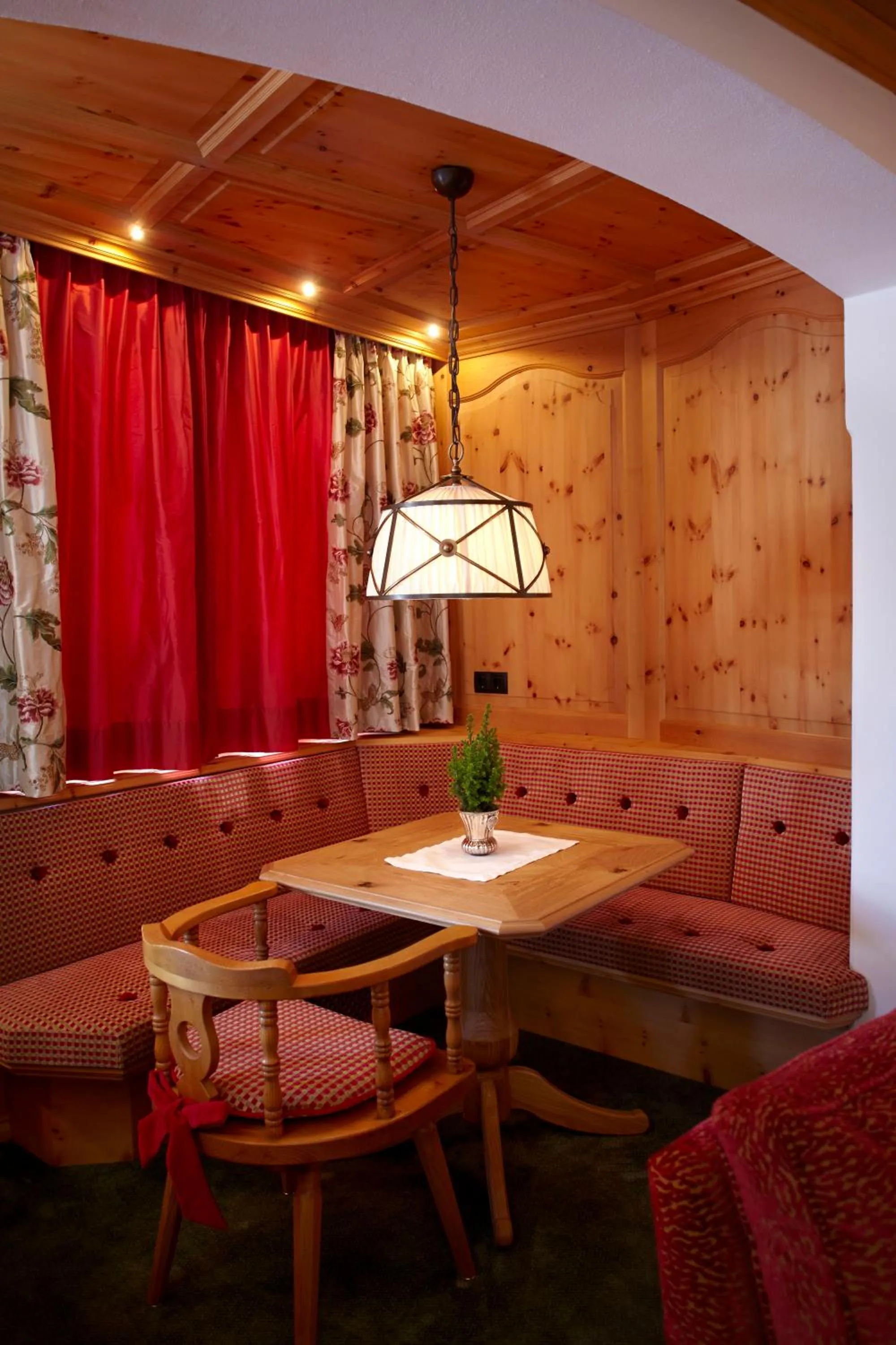 Seating area in Sporthotel Lorünser