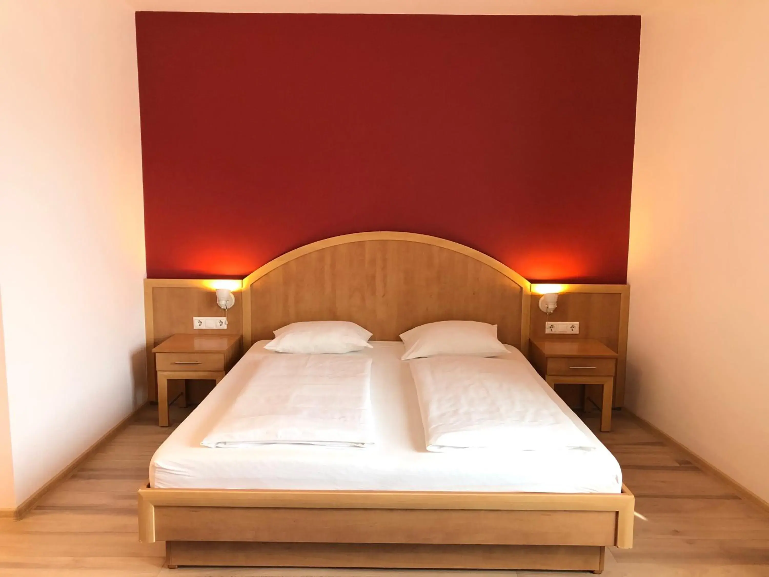 Standard Double Room in Semiramis Business Hotel Standard Double Room in Semiramis Business Hotel