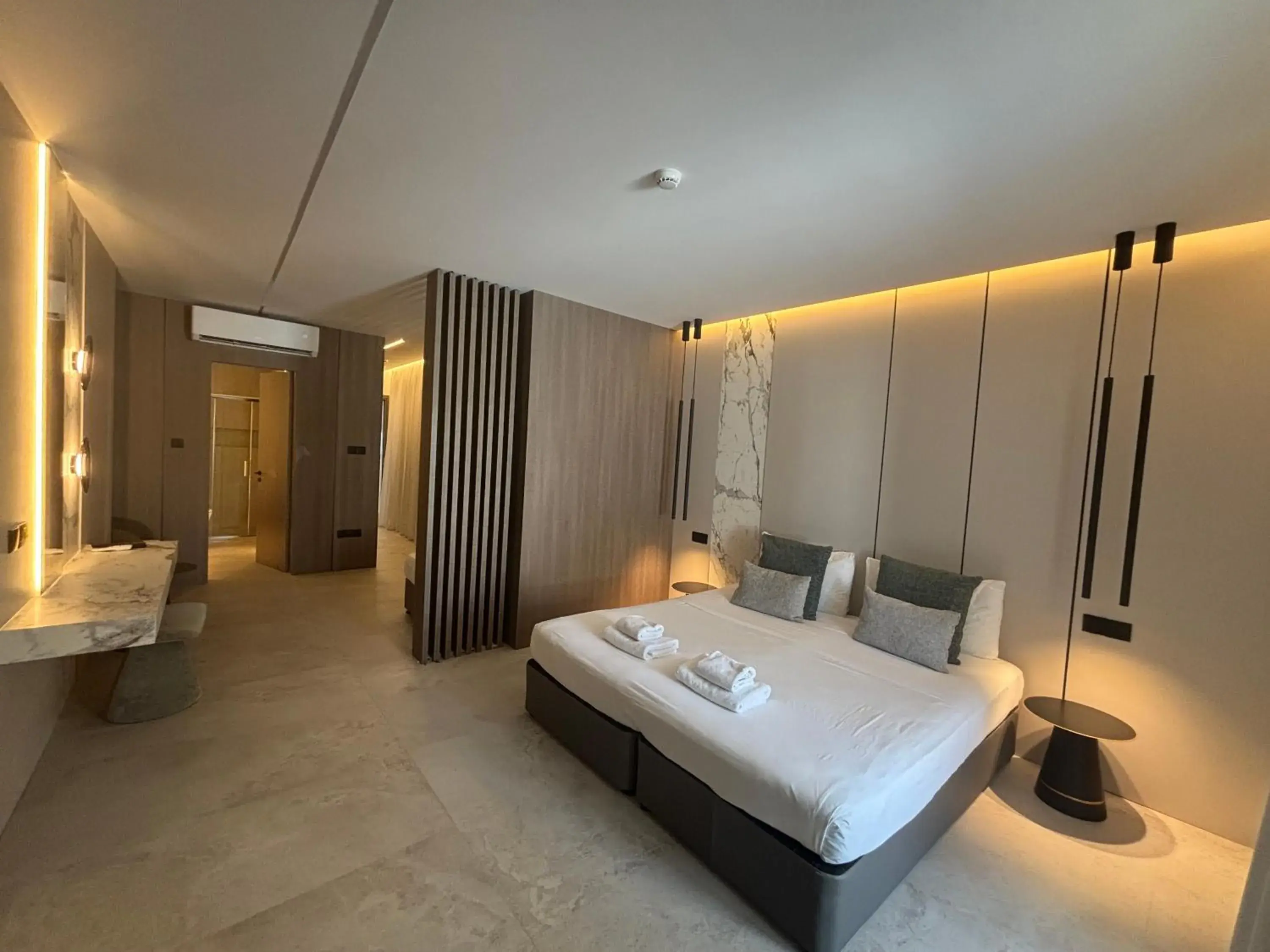 Deluxe Double or Twin Room with Balcony in Tuck Inn Deluxe Double or Twin Room with Balcony in Tuck Inn