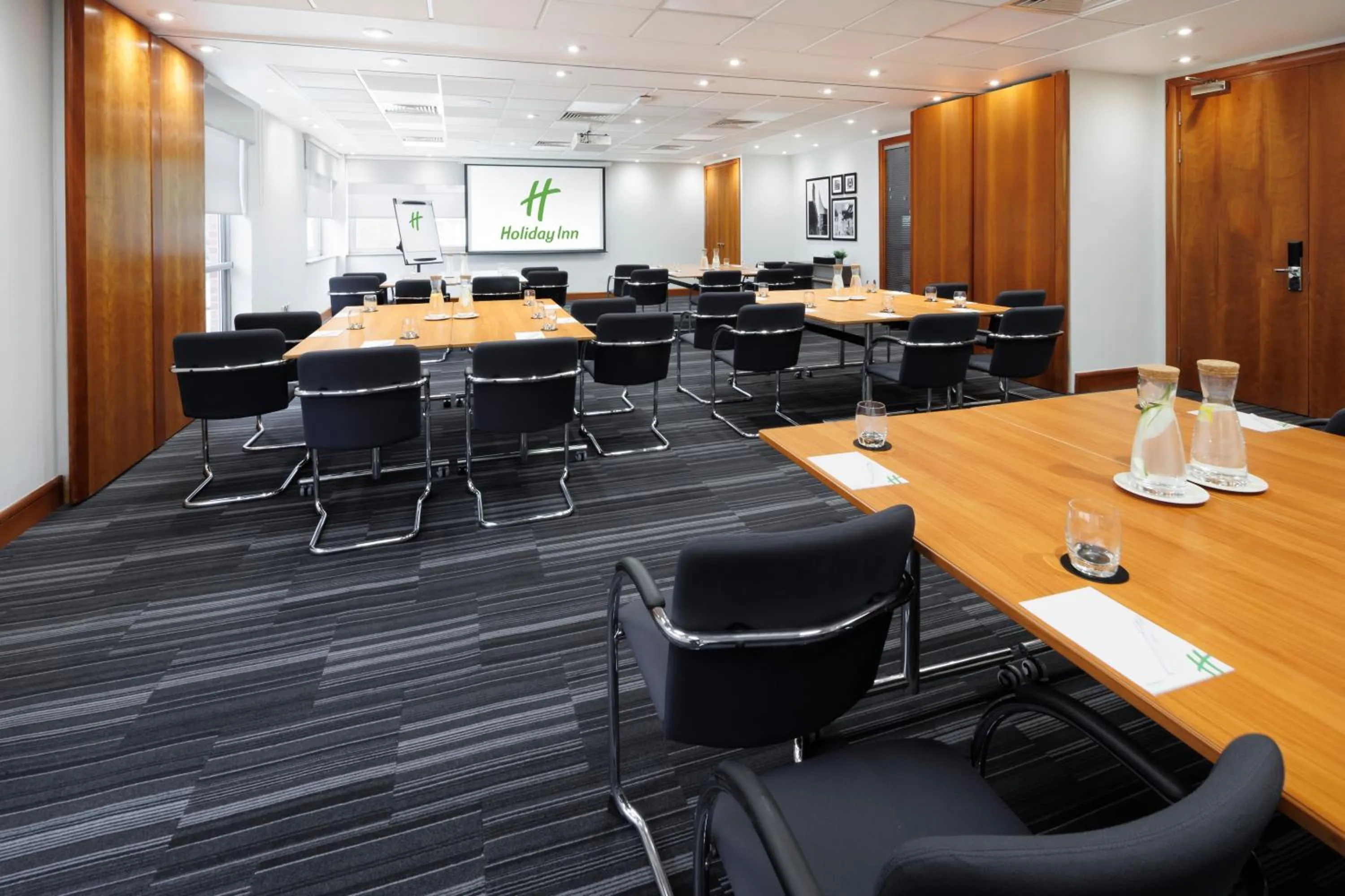 Meeting/conference room in Holiday Inn Reading South M4 Jct 11 by IHG
