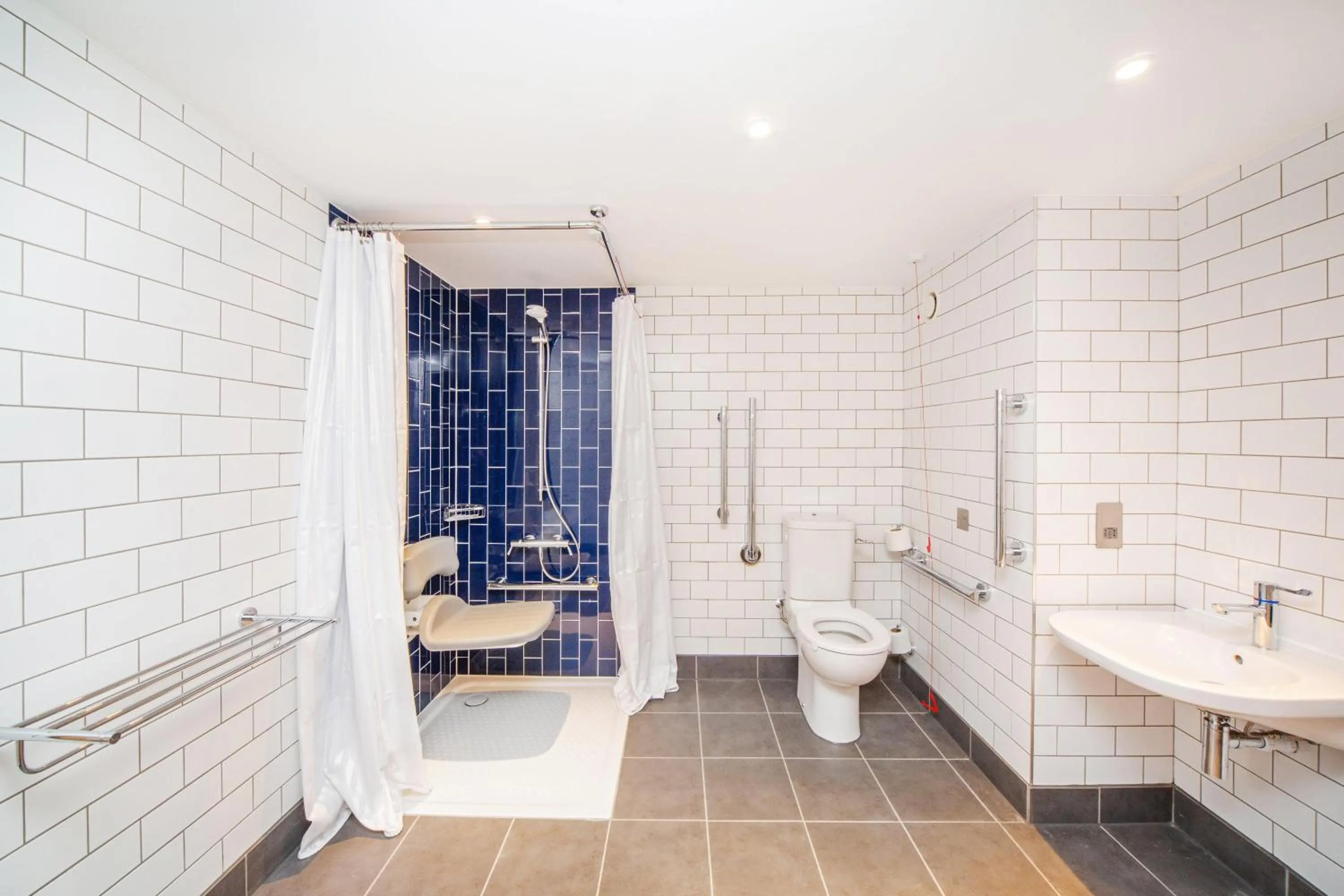 Shower in Holiday Inn Reading South M4 Jct 11 by IHG