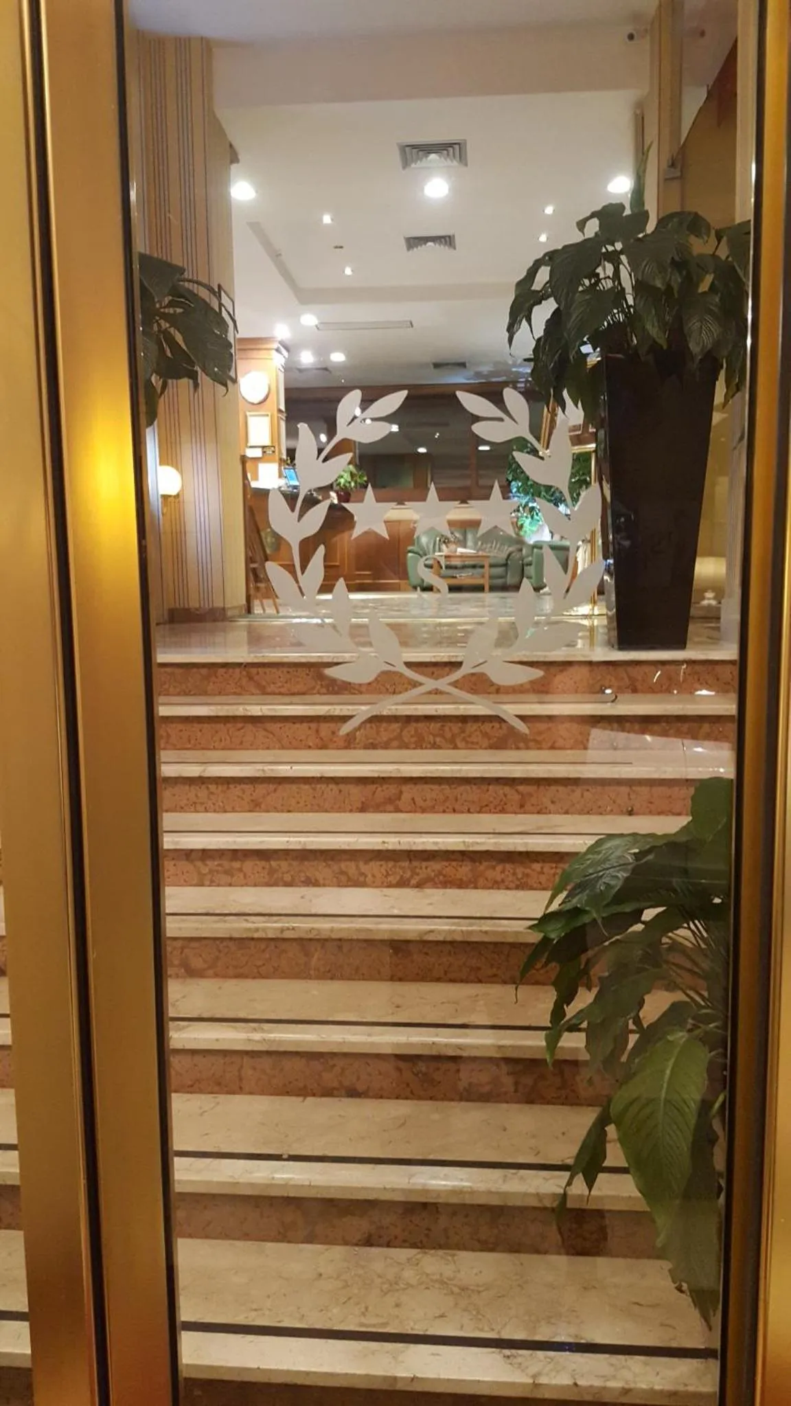 Facade/entrance in Nuovo Albergo