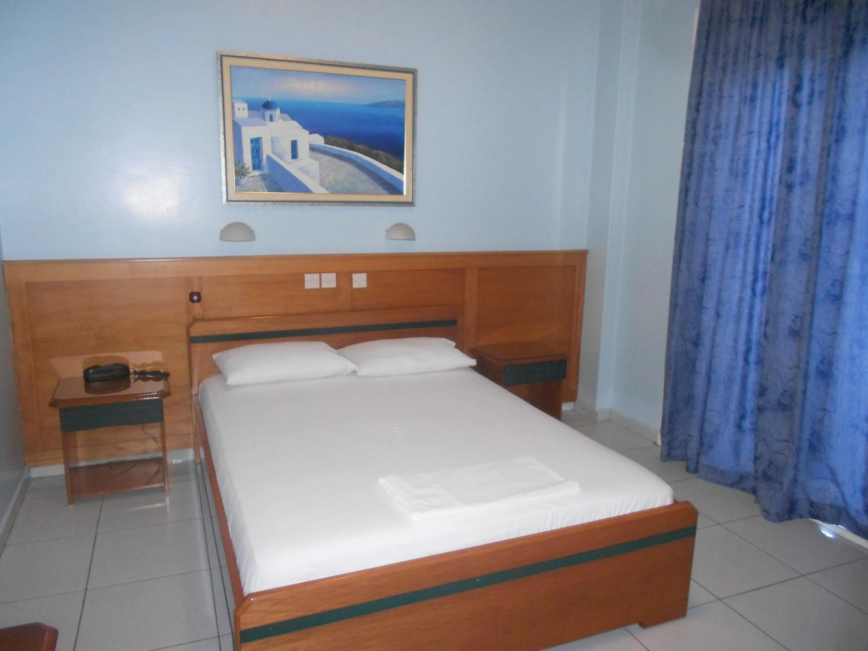 Bed in Hotel Admitos