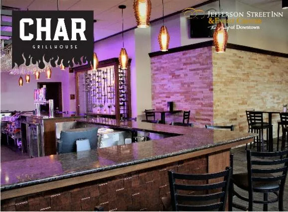 Lounge or bar in Jefferson Street Inn