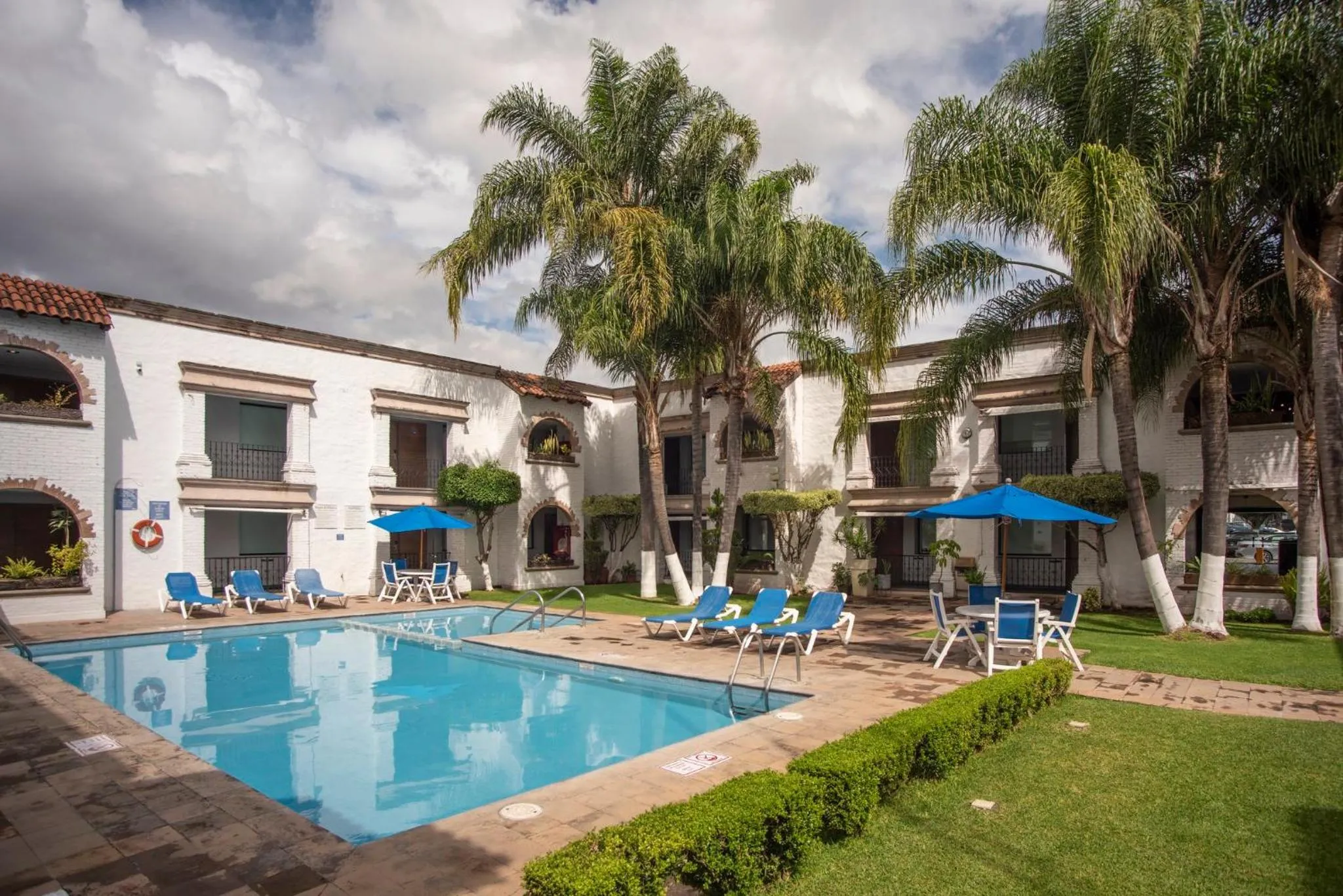 Swimming pool in Holiday Inn Express Morelia by IHG