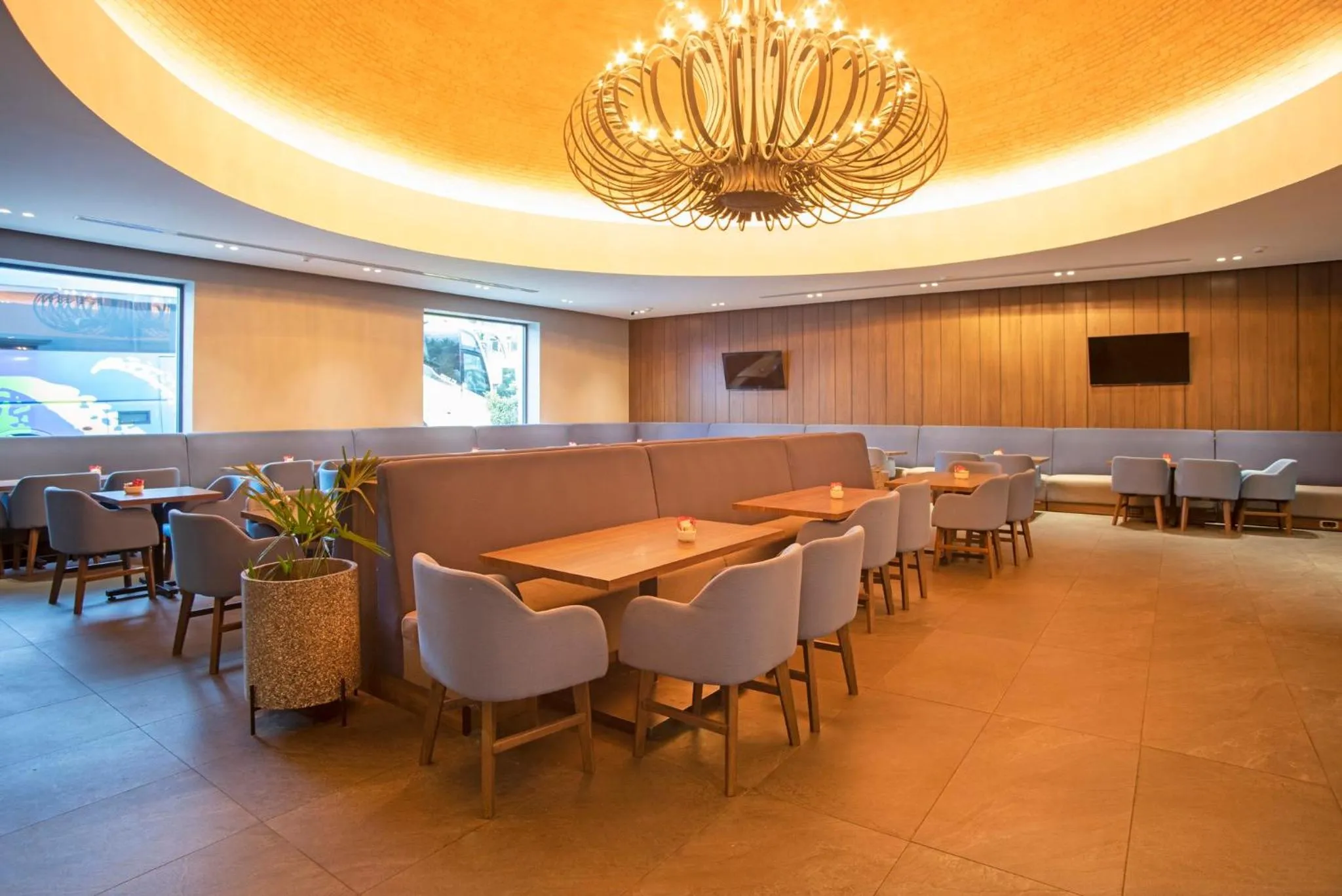 Restaurant/places to eat in Holiday Inn Express Morelia by IHG