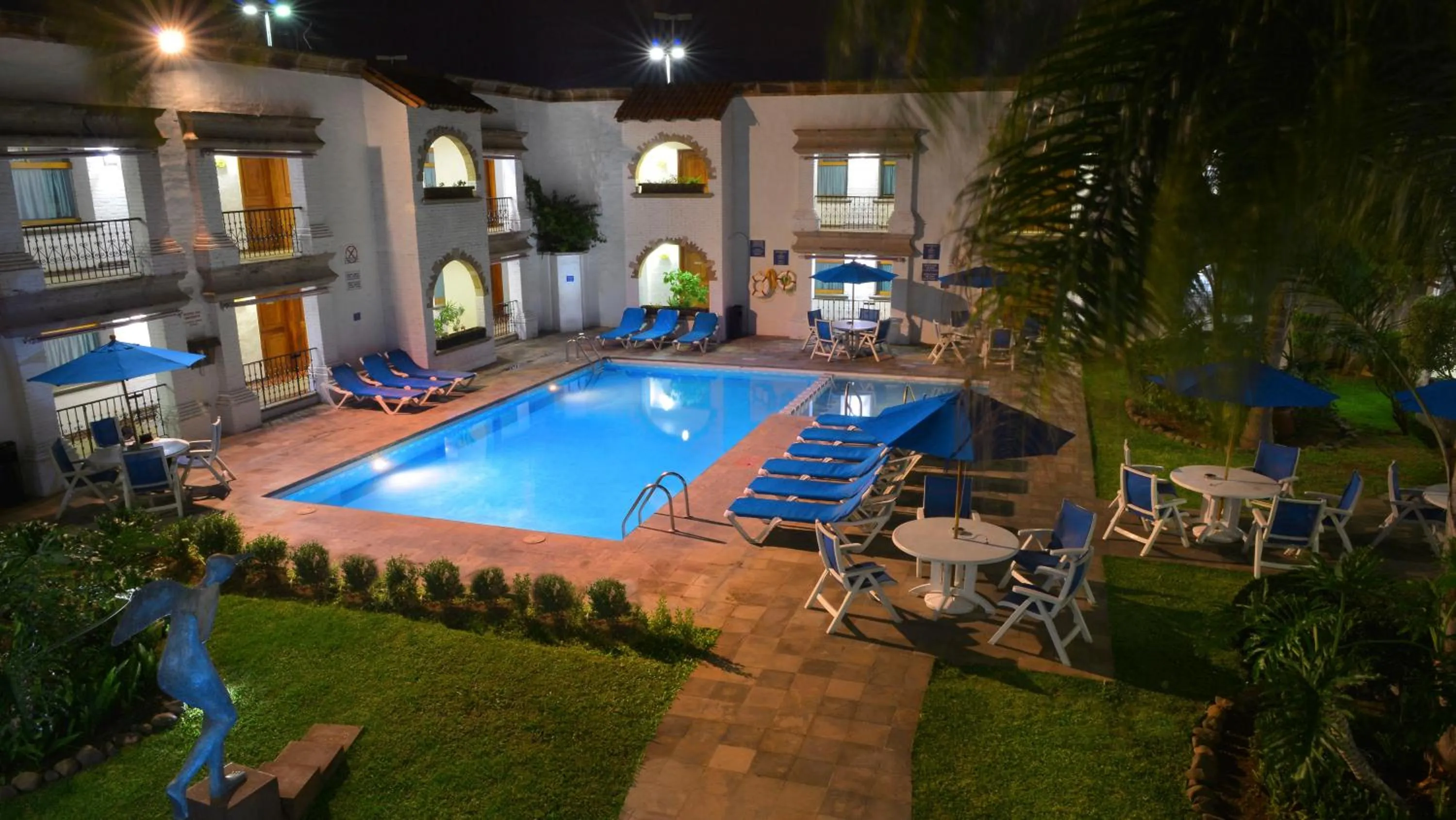 Swimming pool in Holiday Inn Express Morelia by IHG