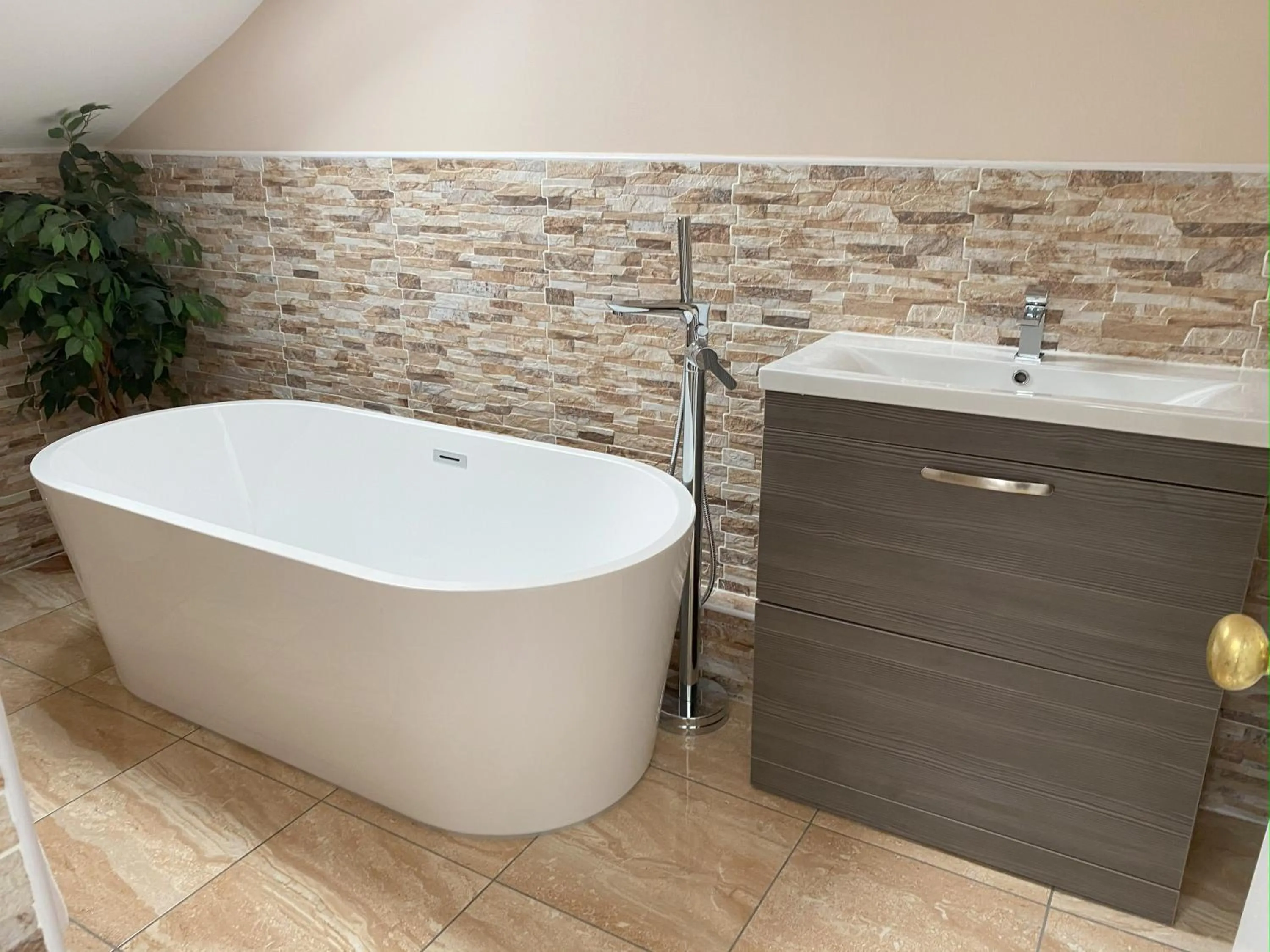 The Sitwell Arms Hotel