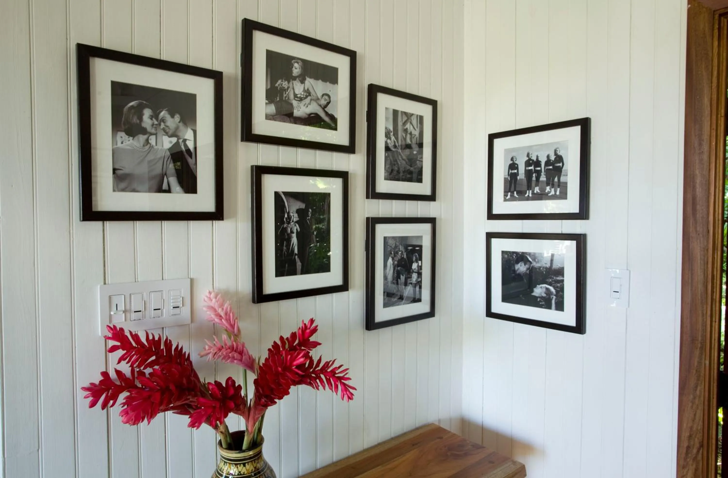 Decorative detail in GoldenEye