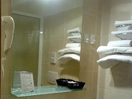 Shower in Hotel Astor