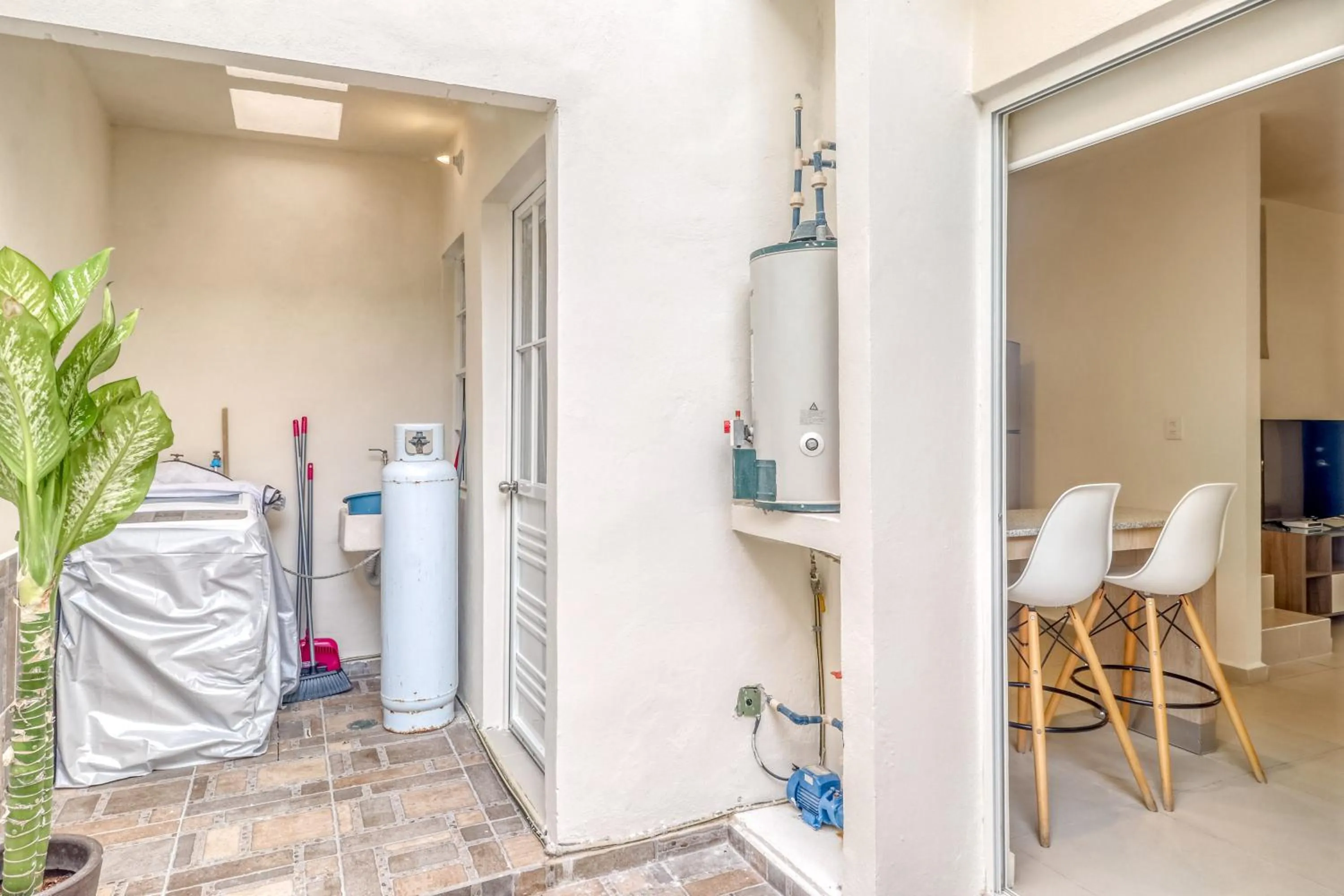 Selvanova Coto 4B, Villa Flamingos 437F