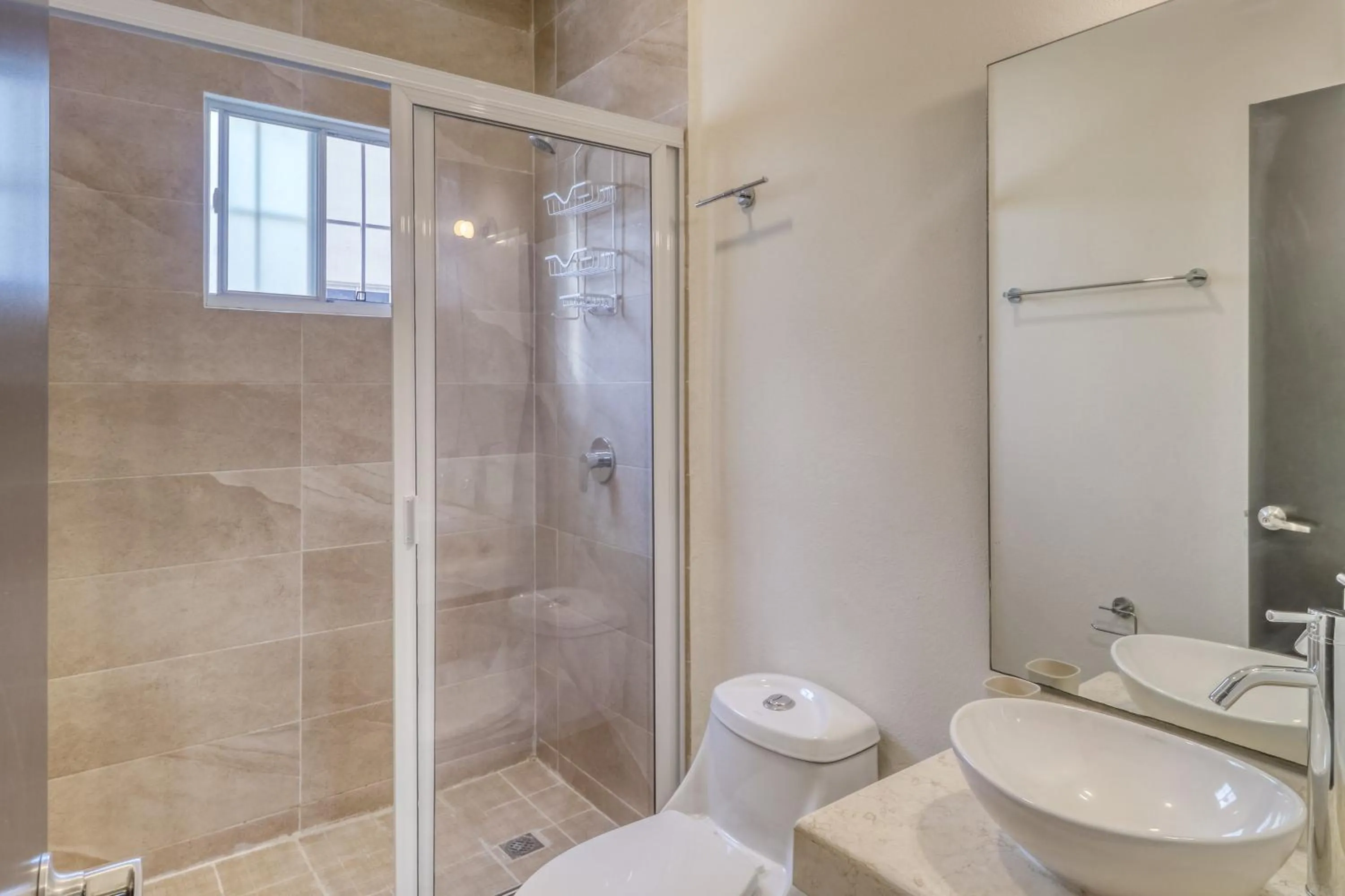 Selvanova Coto 4B, Villa Flamingos 437F