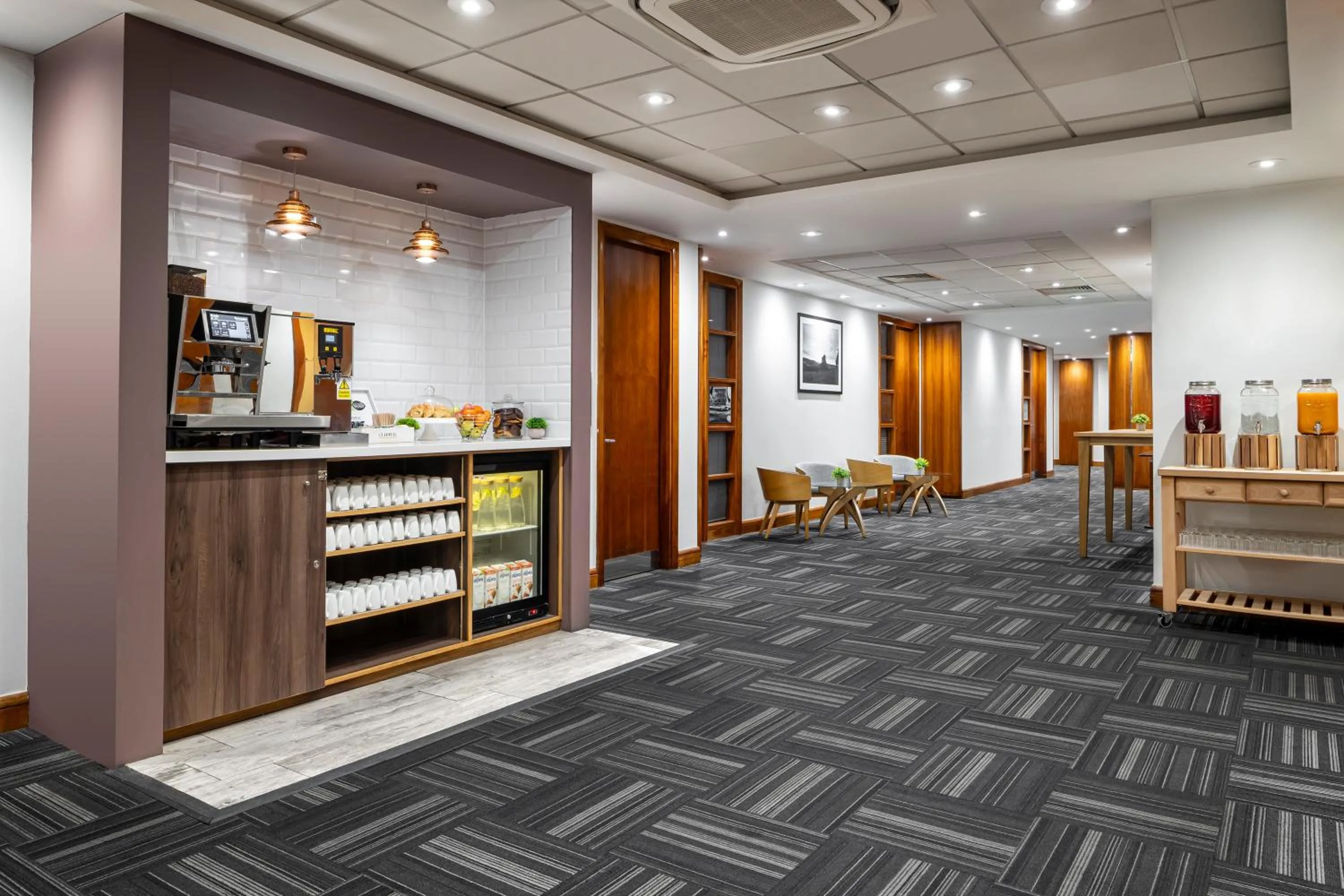 Meeting/conference room in Holiday Inn High Wycombe M40, Jct.4 by IHG