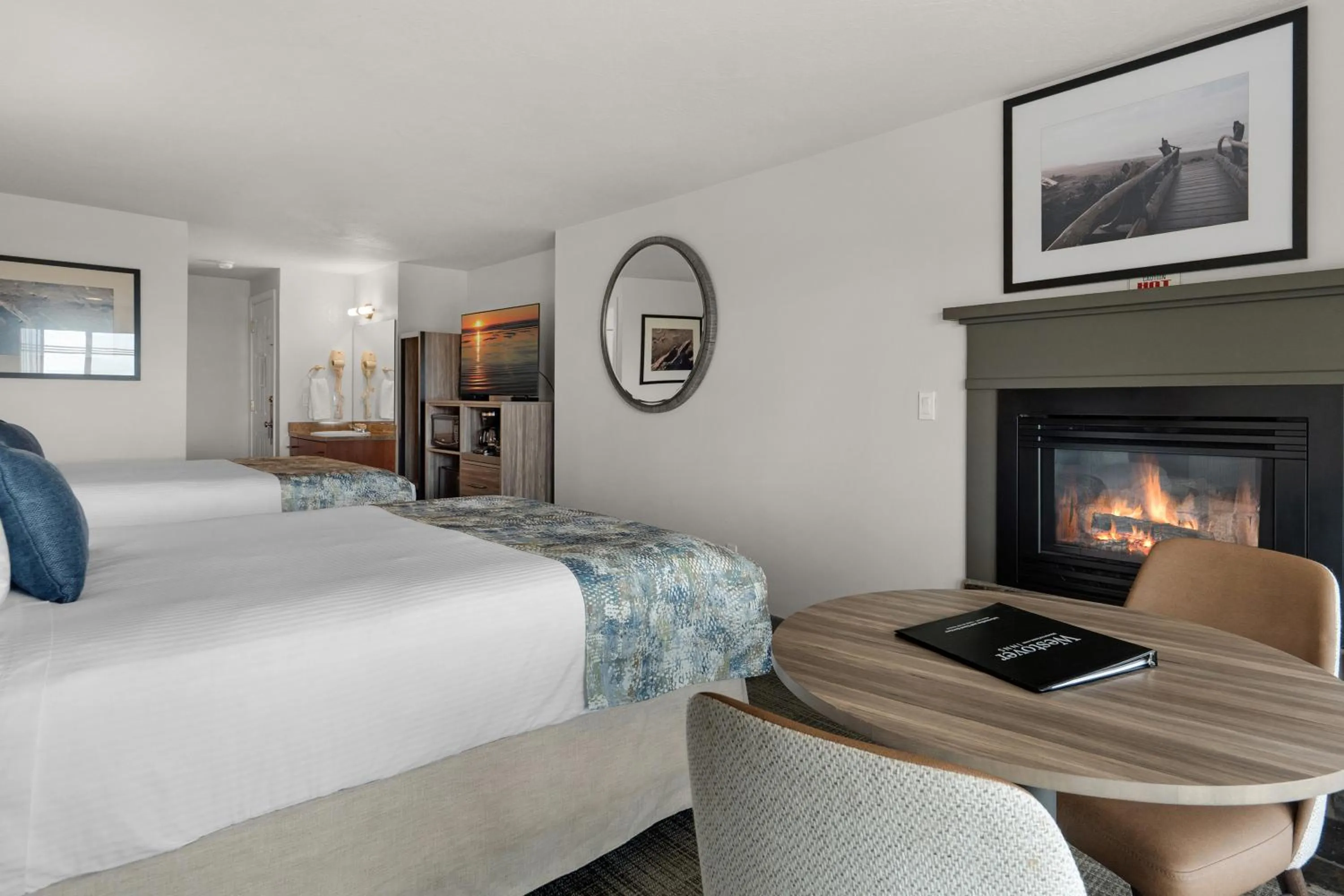 Photo of the whole room, Bed in The Wayside Inn