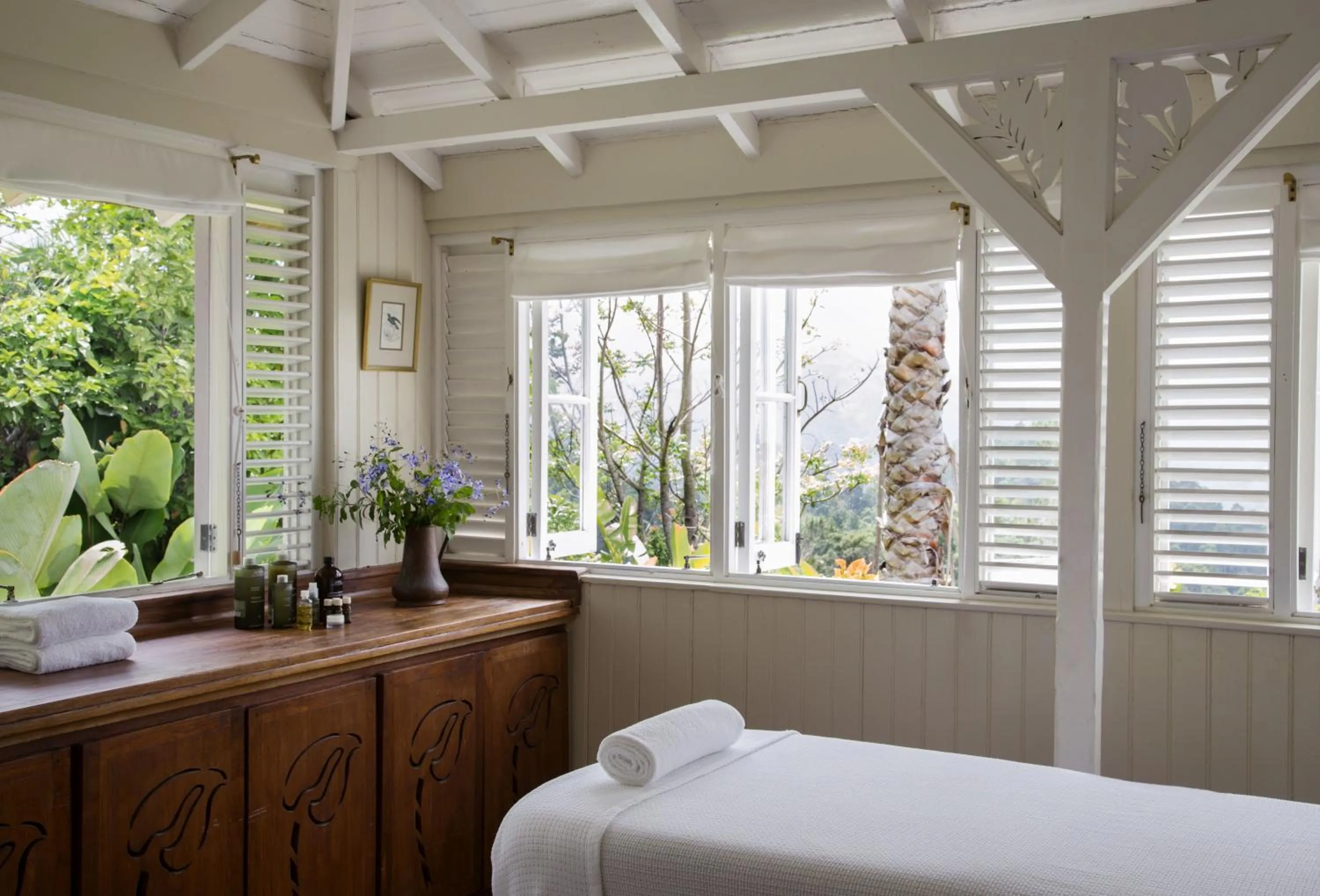 Spa and wellness centre/facilities, Bed in Strawberry Hill