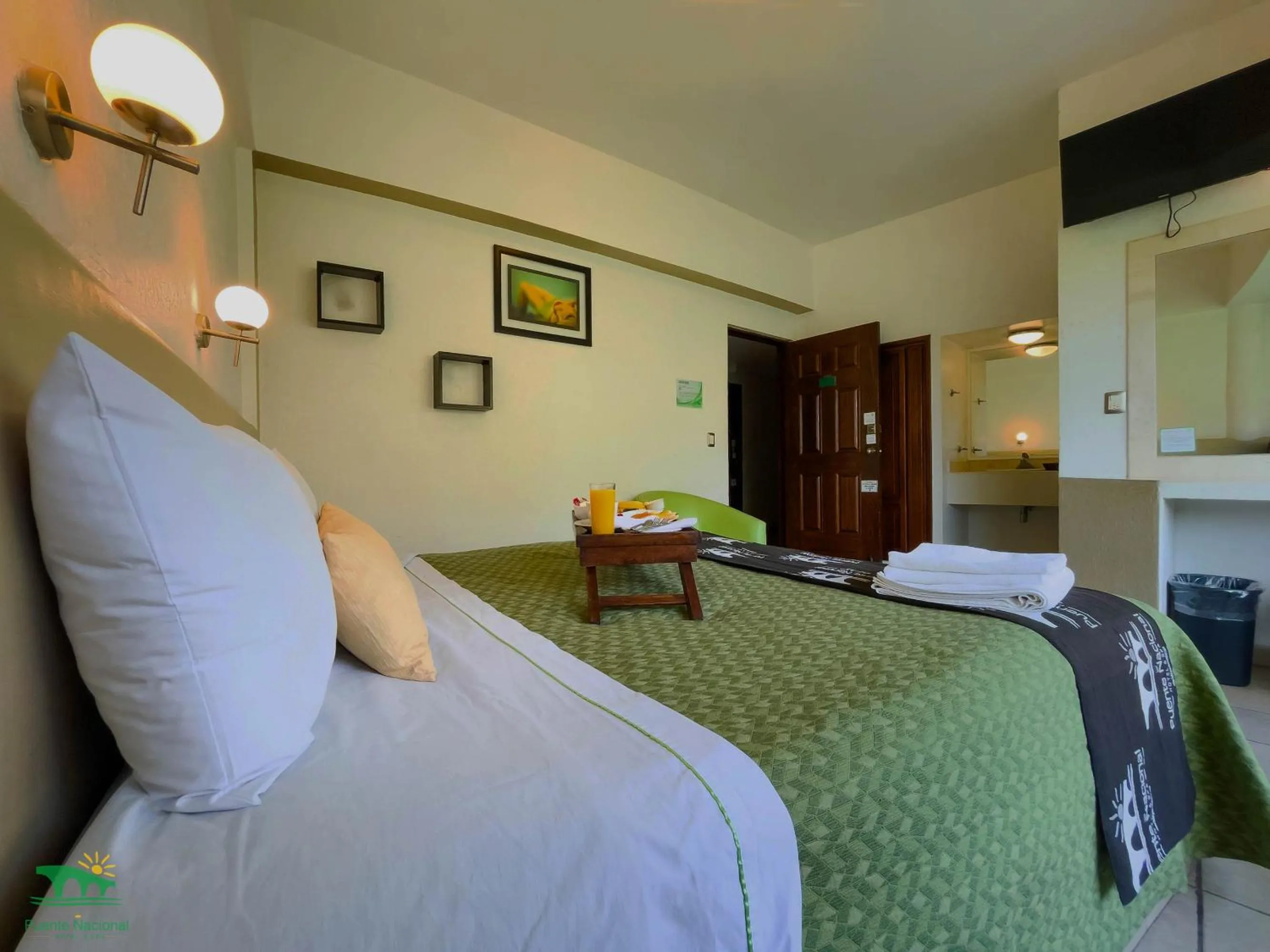 Bed in Hotel Puente Nacional & Spa