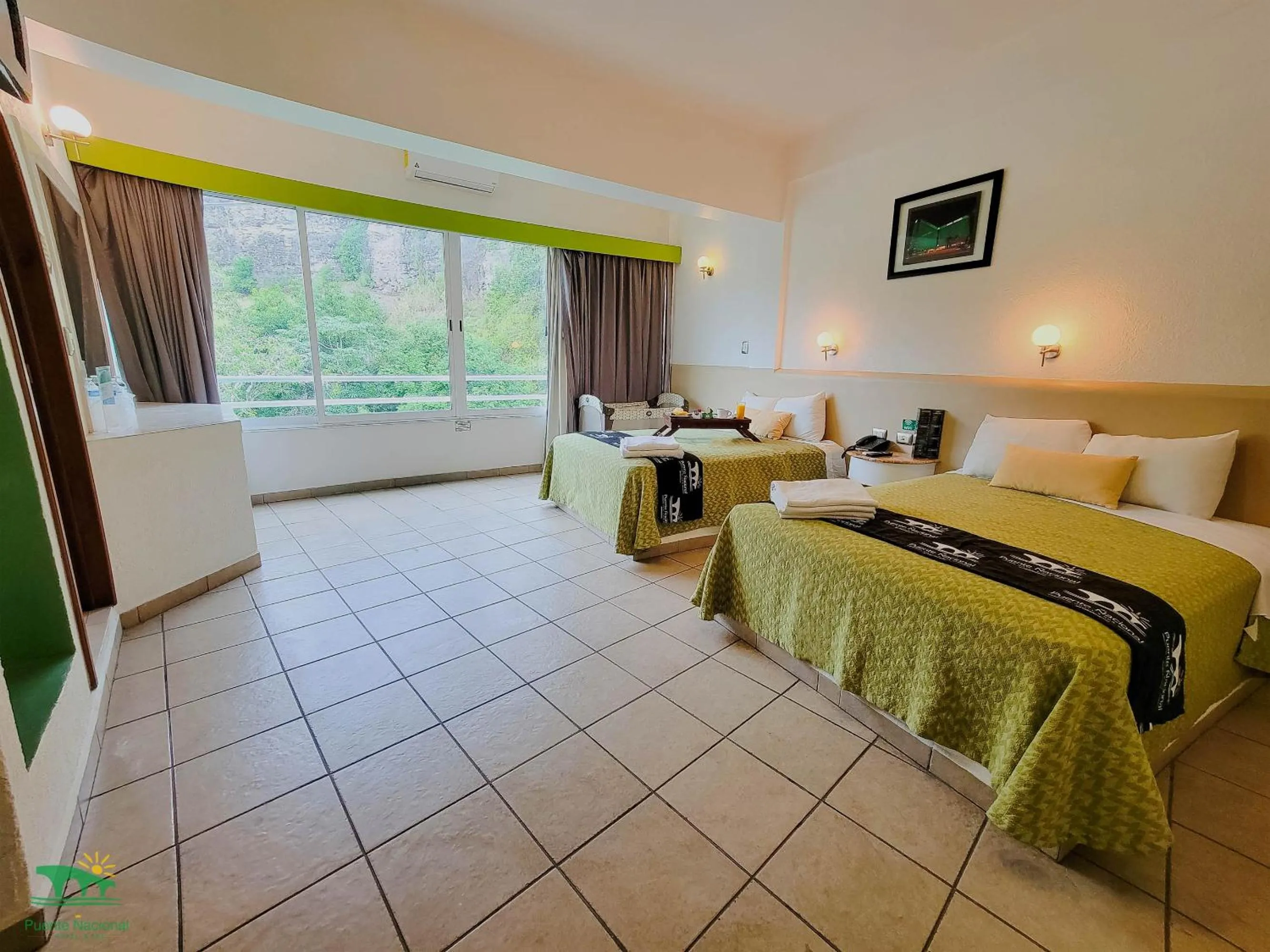 Bed in Hotel Puente Nacional & Spa