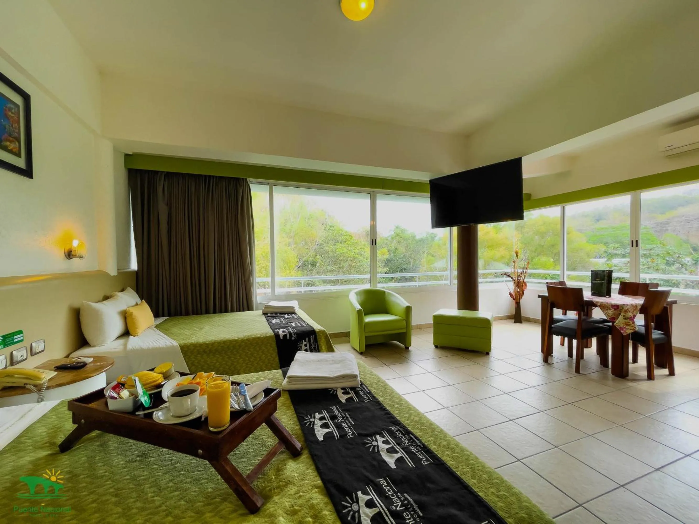 TV and multimedia in Hotel Puente Nacional & Spa