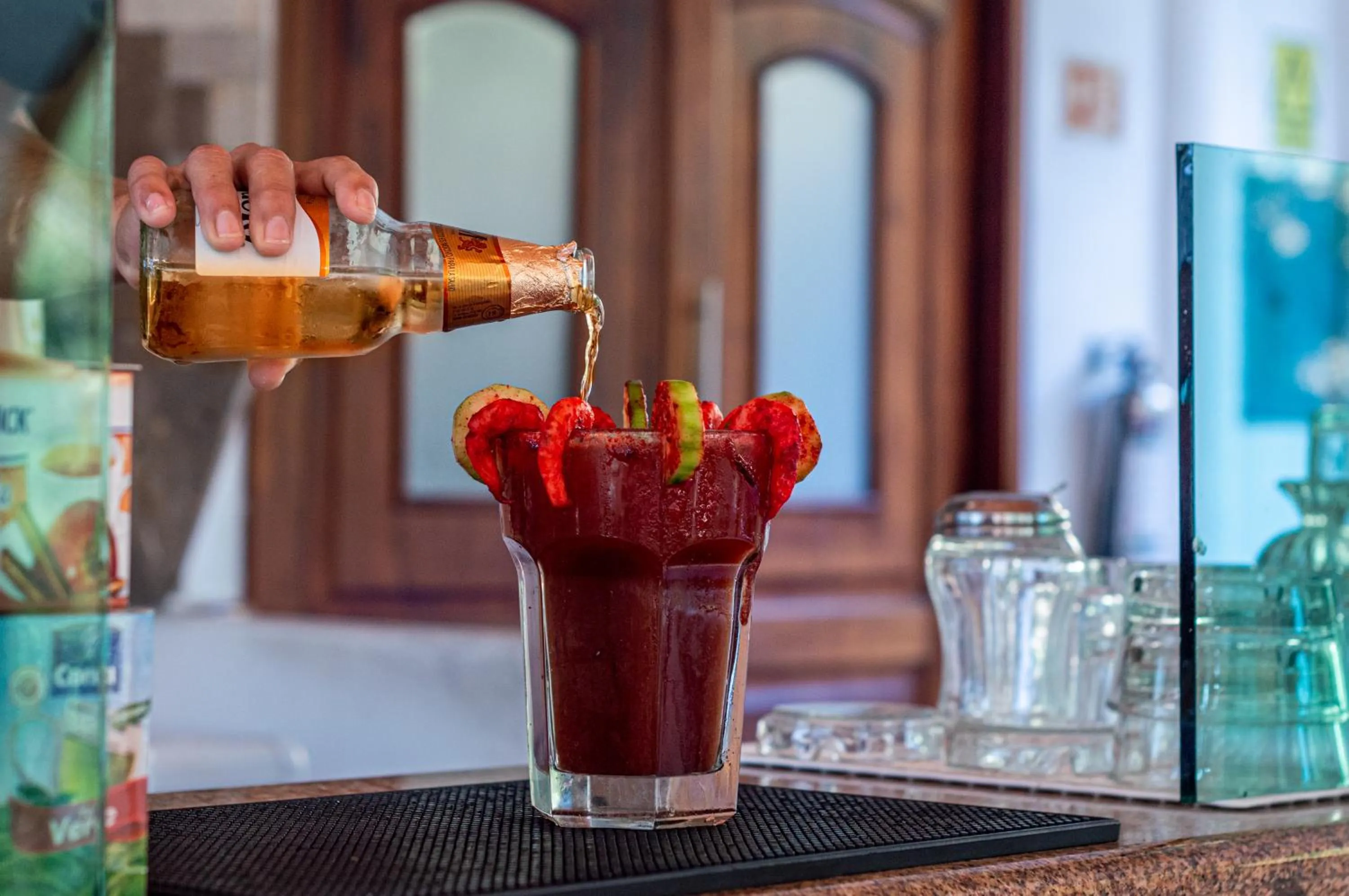 Lounge or bar in Hotel Puente Nacional & Spa