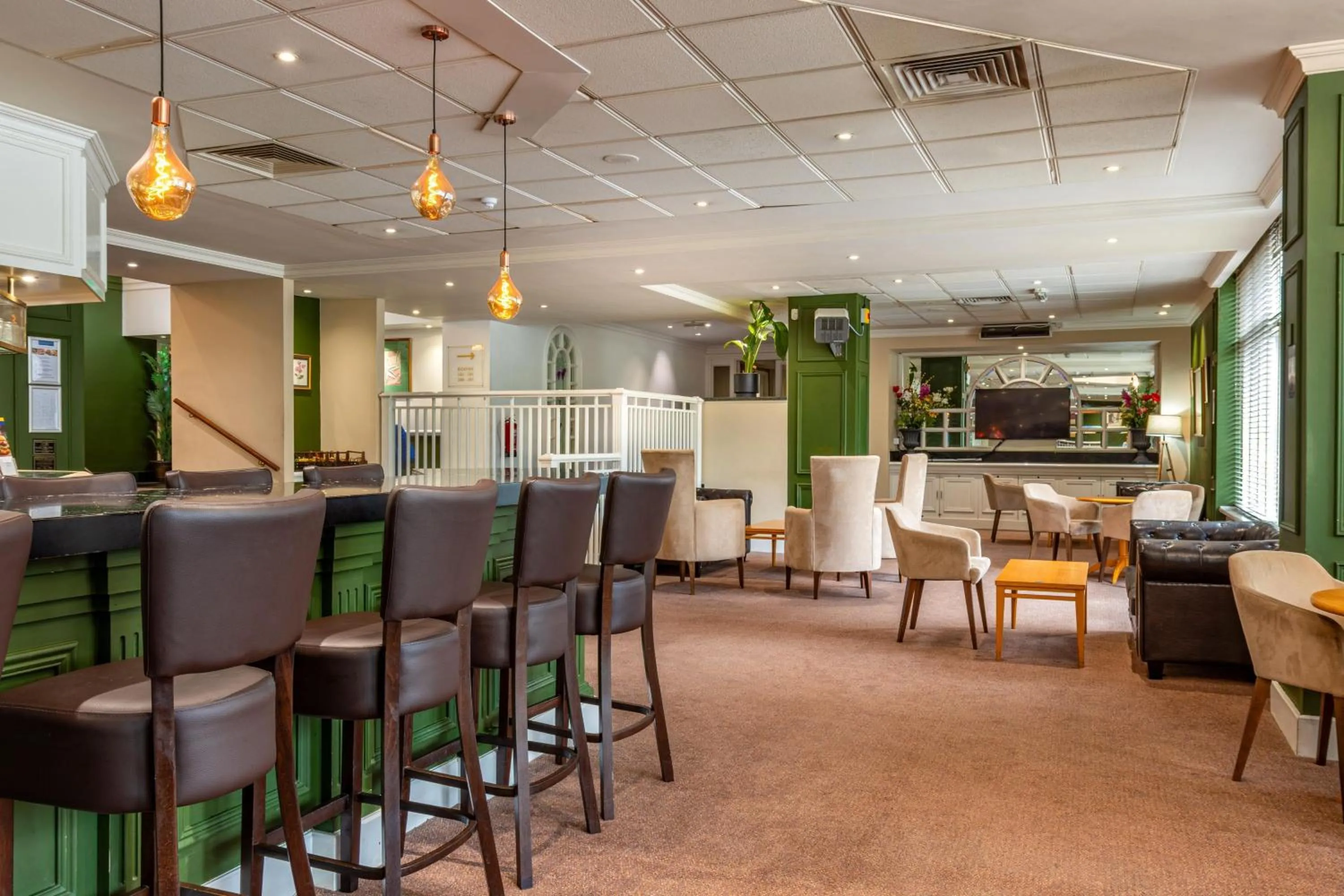 Lounge or bar in Bromsgrove Hotel