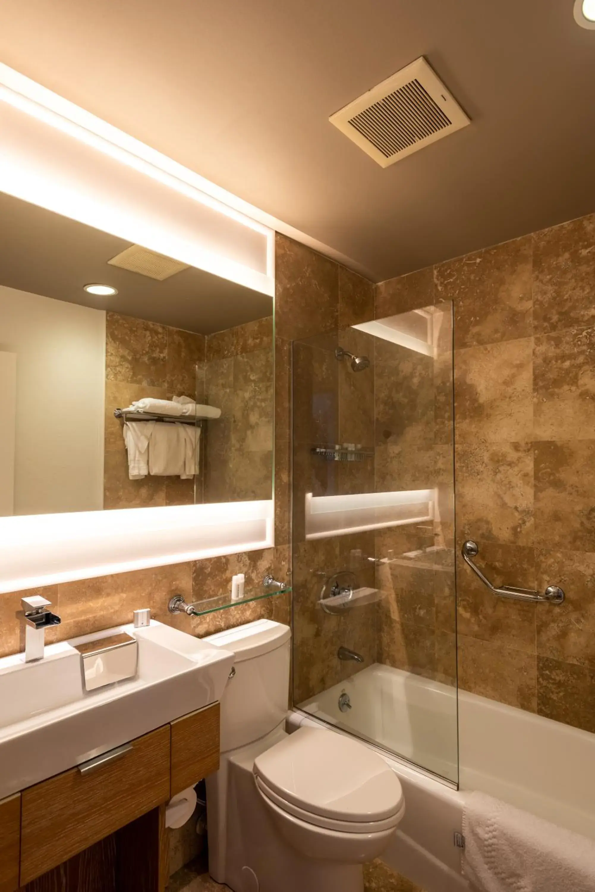 Ocean Front Superior Double in Grotto Bay Beach Resort Ocean Front Superior Double in Grotto Bay Beach Resort