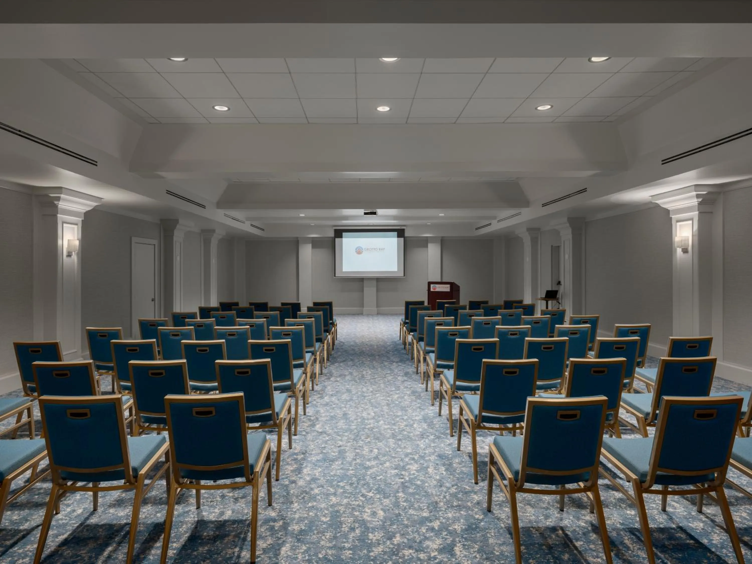 Meeting/conference room in Grotto Bay Beach Resort