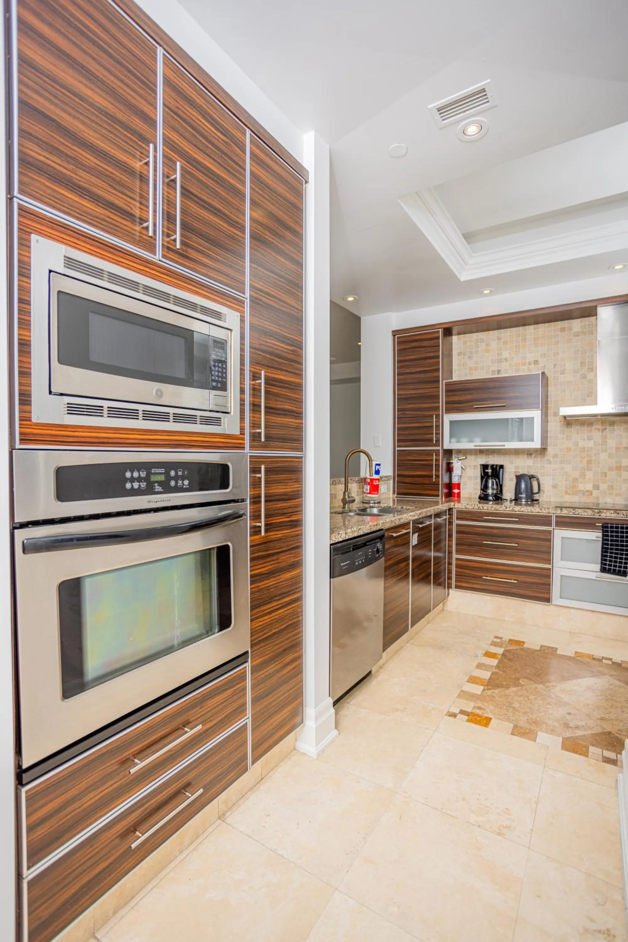 Kitchen or kitchenette in The Atrium Resort