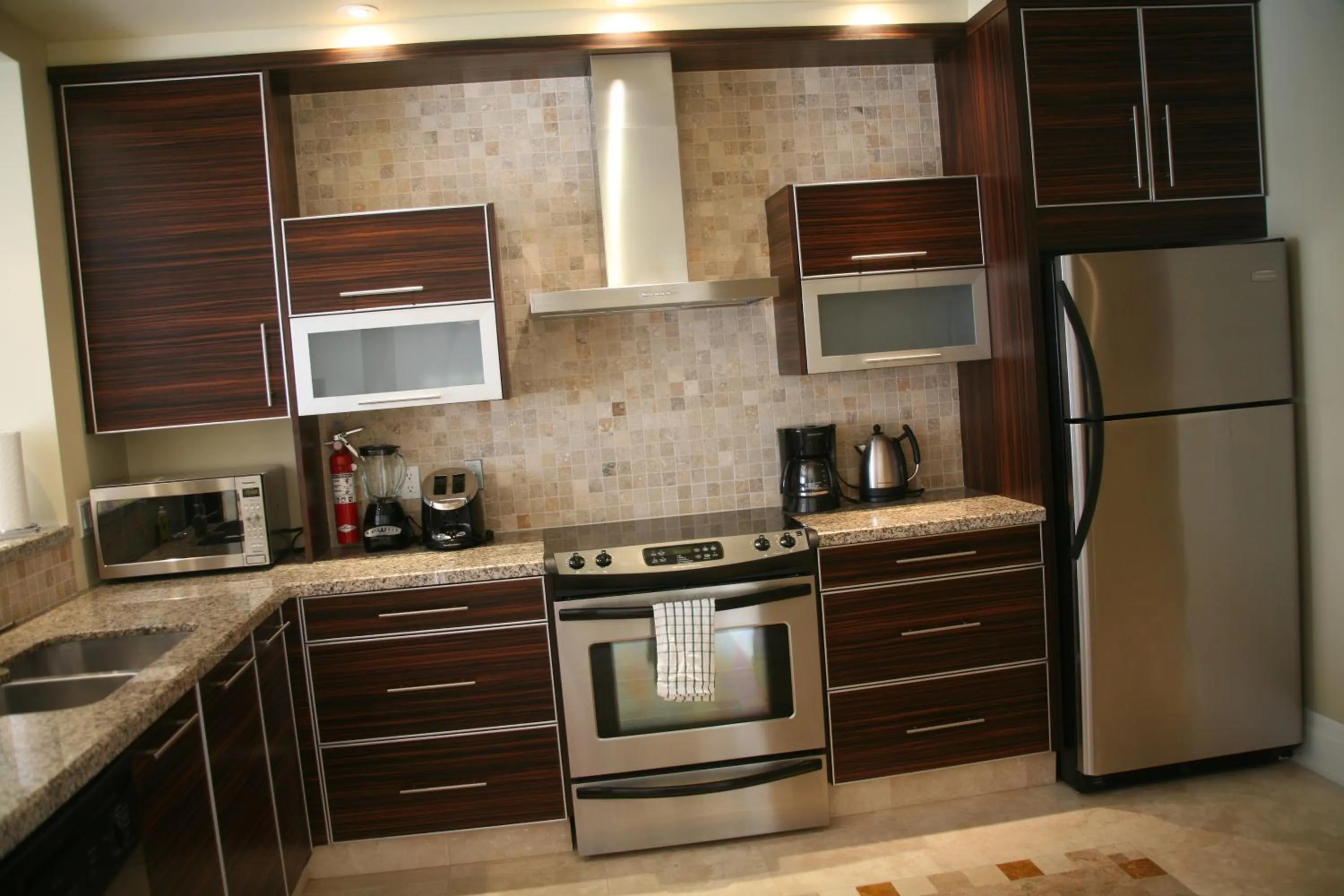 Kitchen or kitchenette in The Atrium Resort