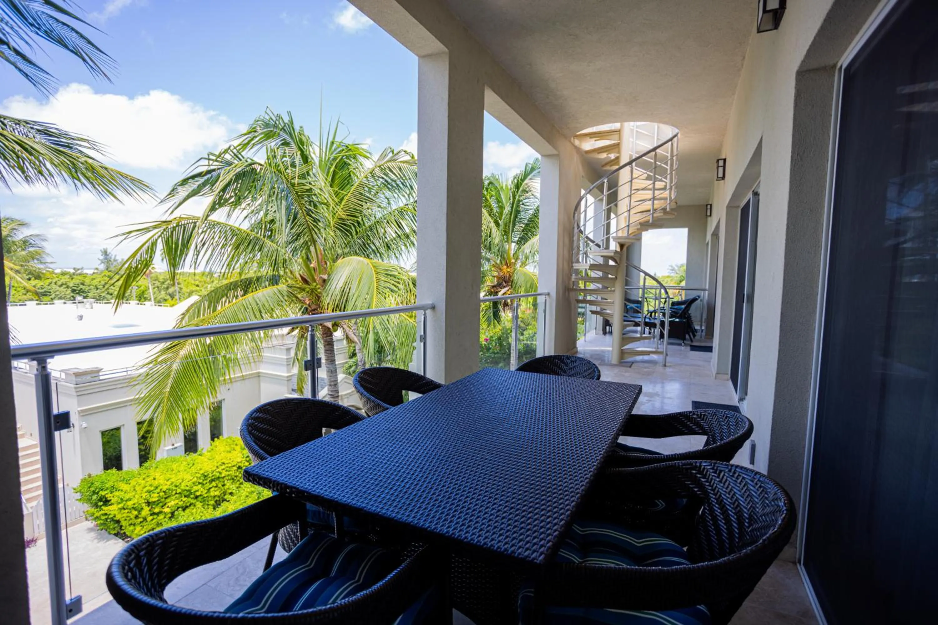 Day in The Atrium Resort