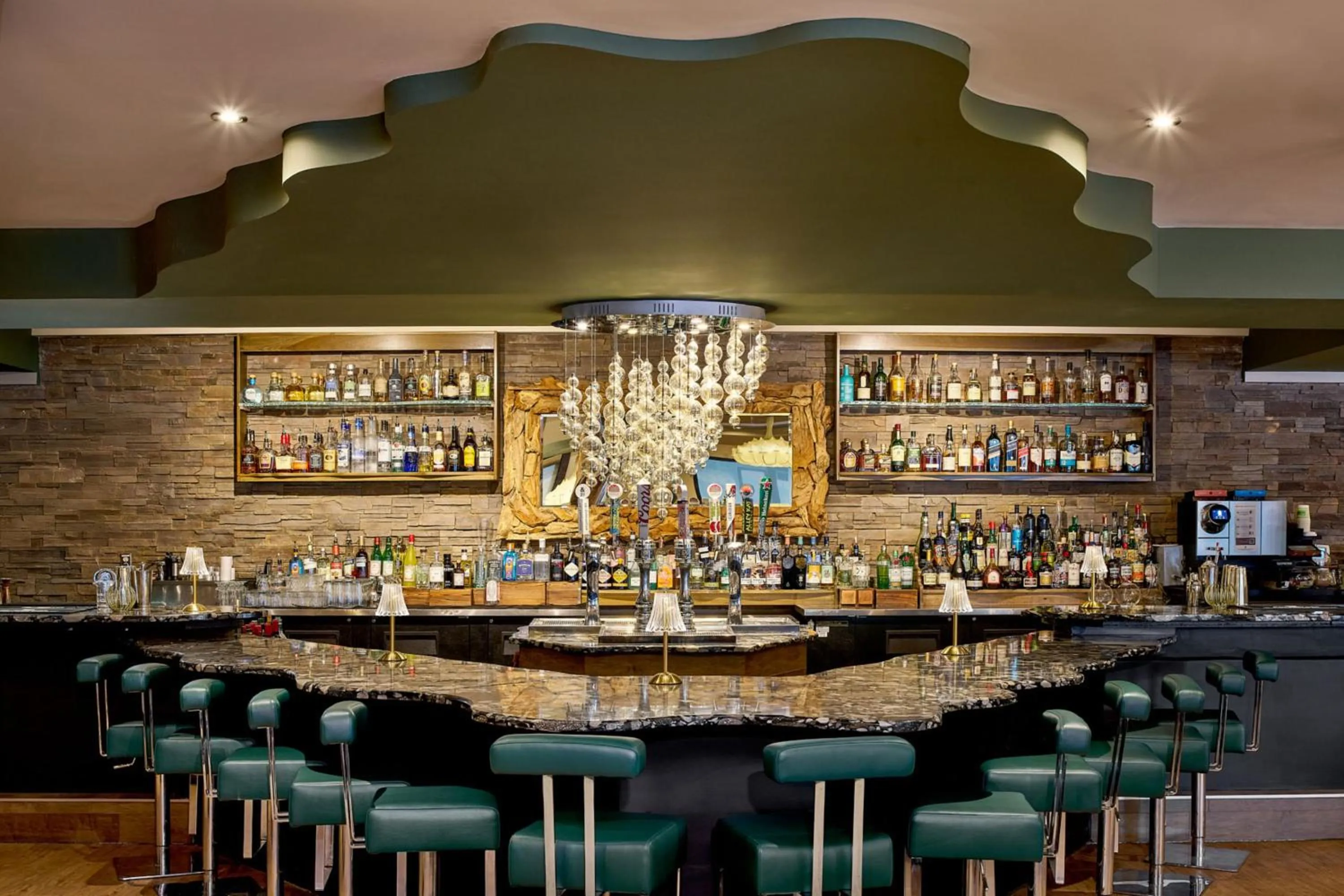 Lounge or bar in Varscona Hotel on Whyte