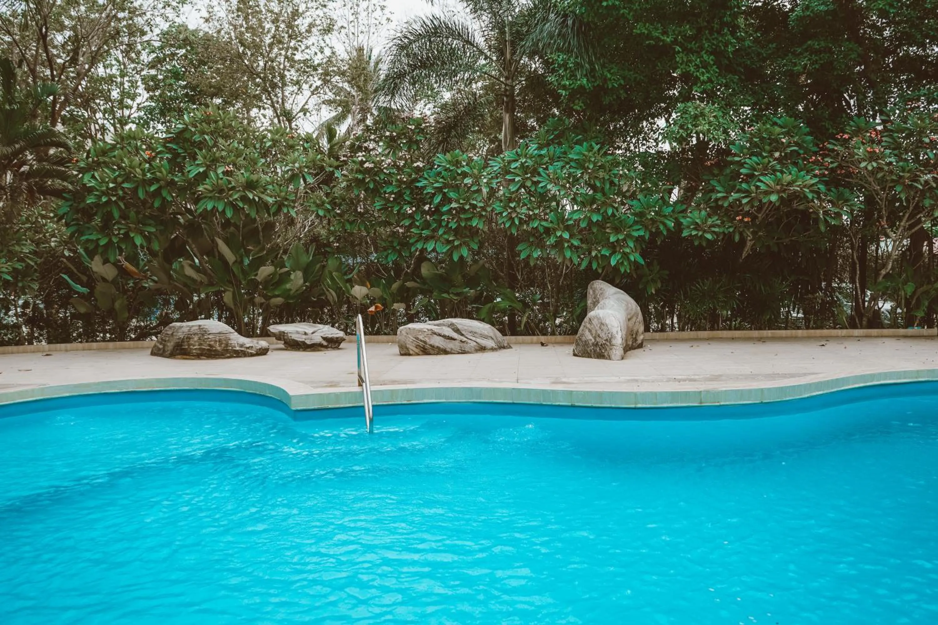 Swimming pool in Suan Sai Yok Resort