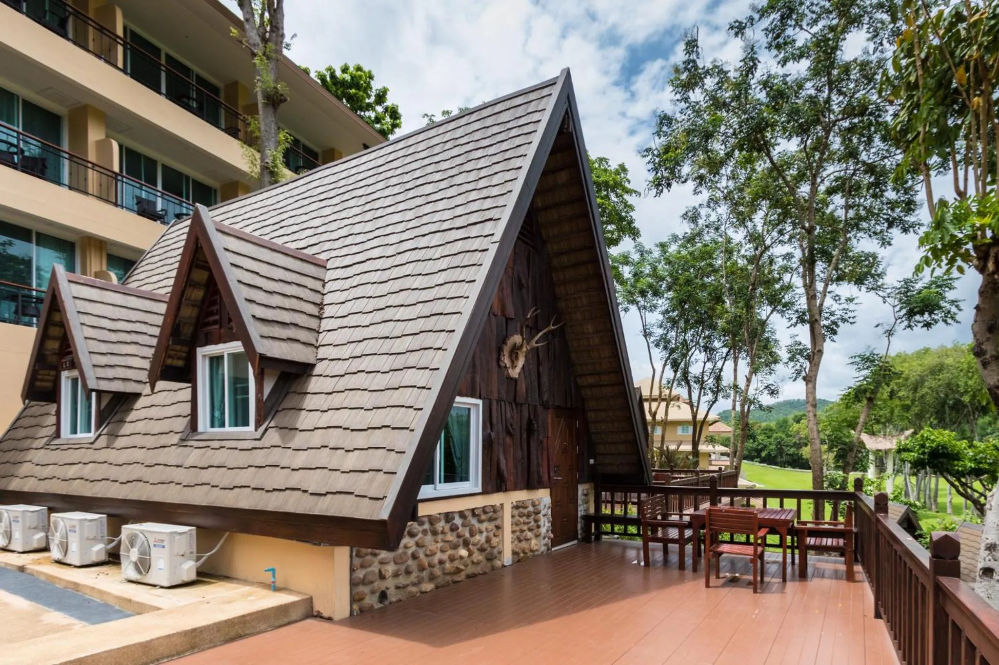 Property building in Suan Sai Yok Resort