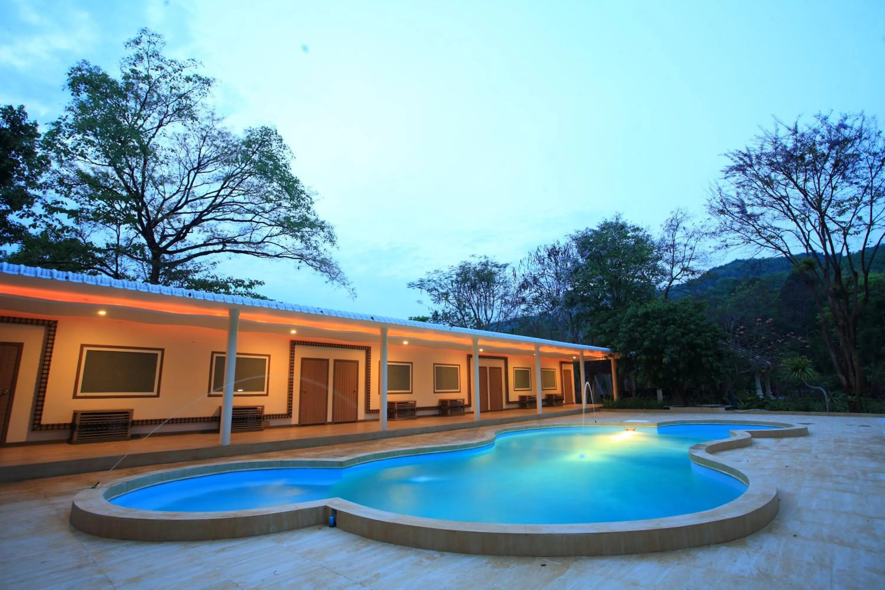 Property building in Suan Sai Yok Resort