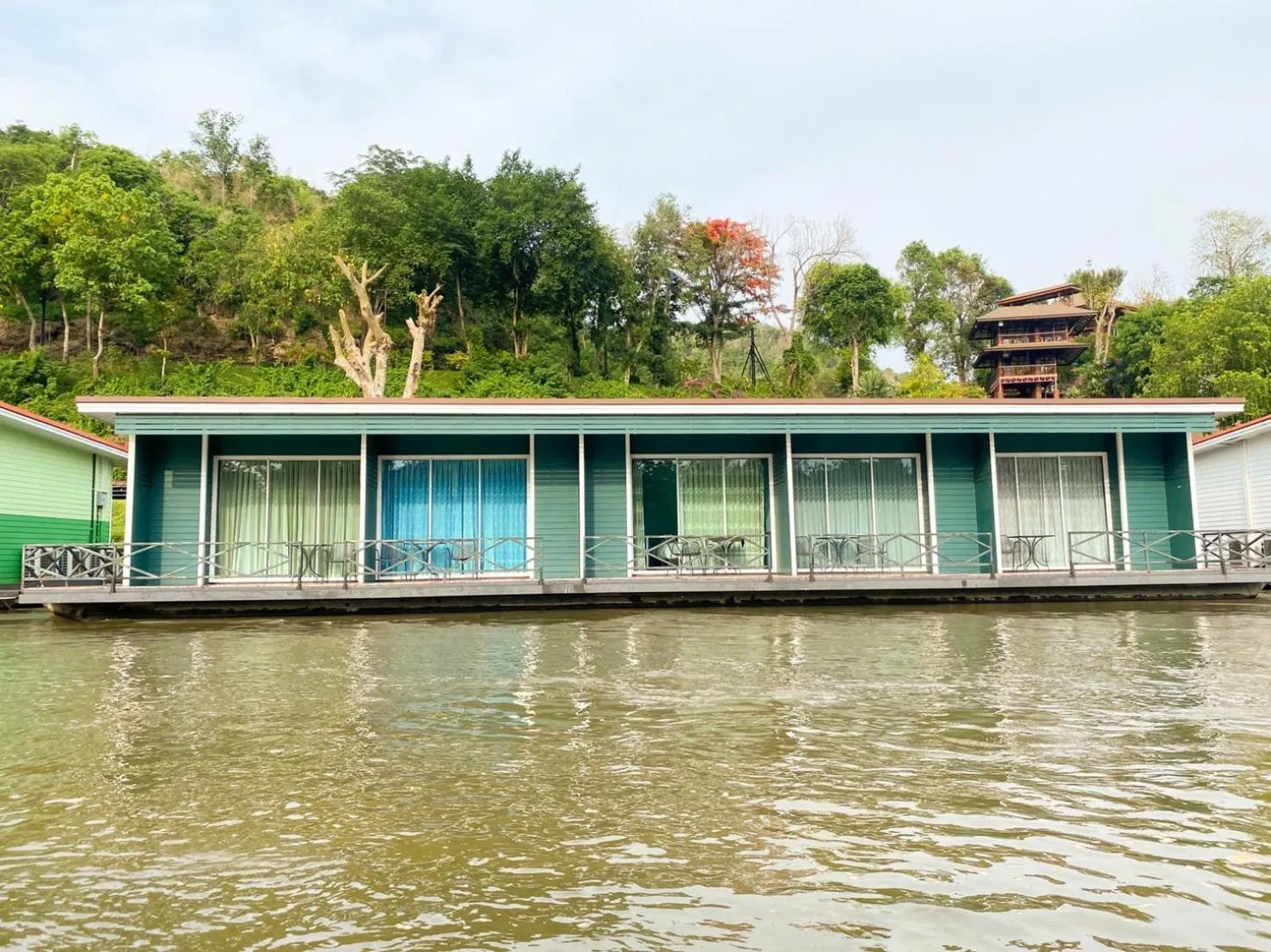 Property building in Suan Sai Yok Resort