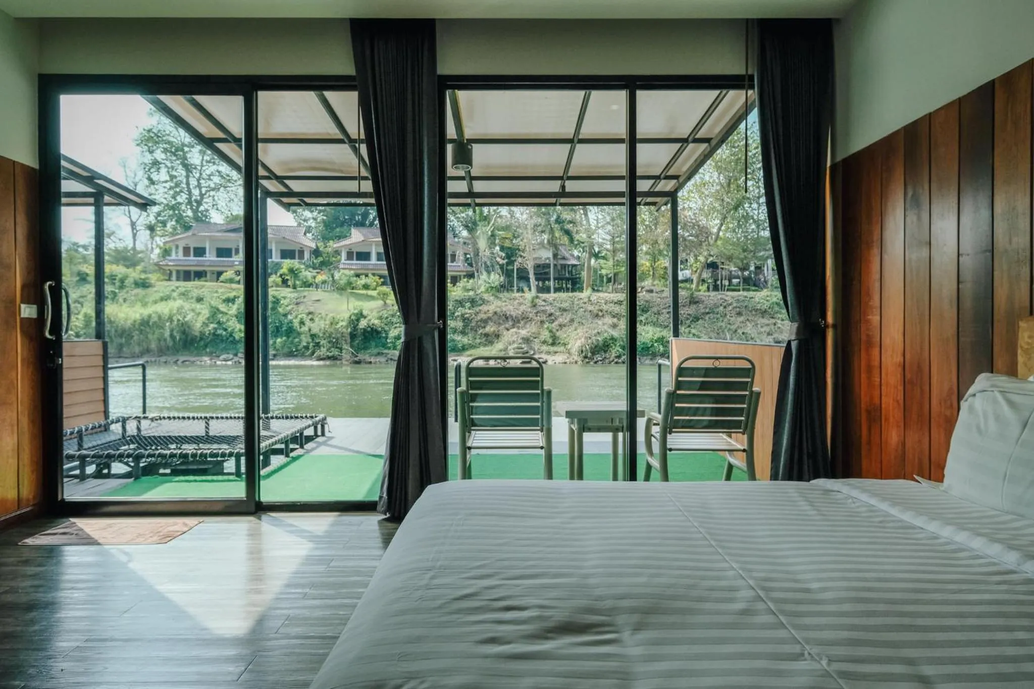 Photo of the whole room, Bed in Suan Sai Yok Resort
