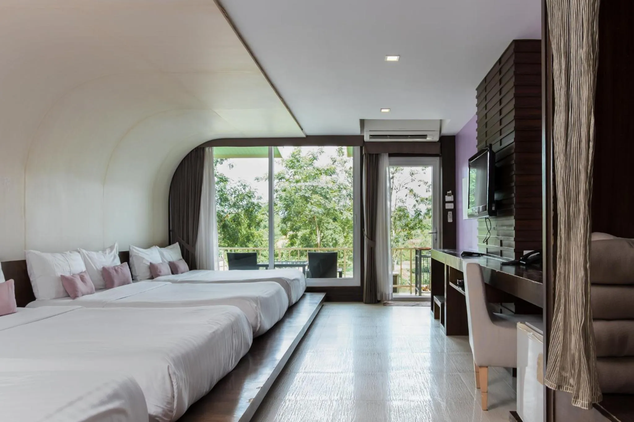 Photo of the whole room, Bed in Suan Sai Yok Resort