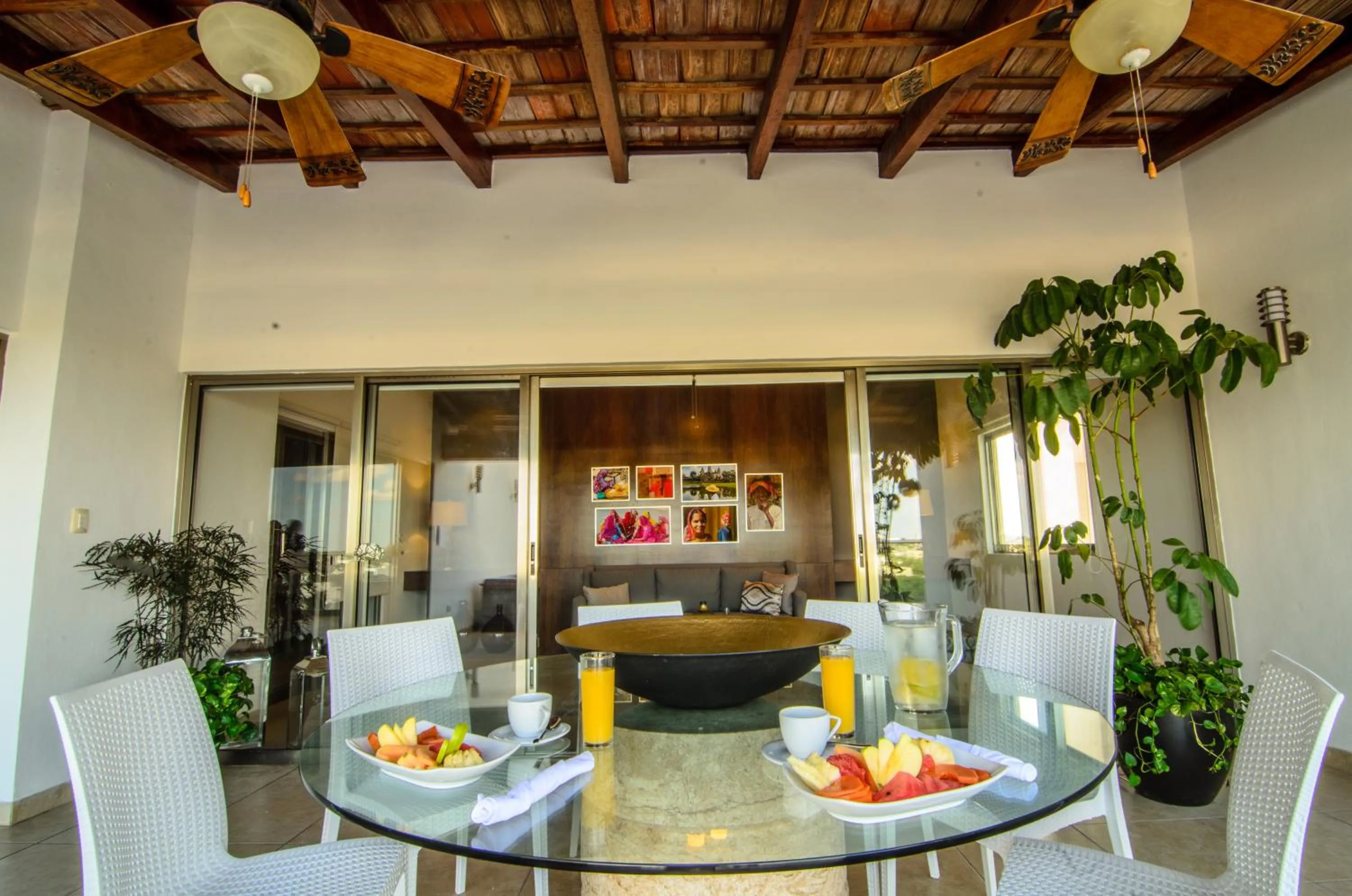 Dining area in Mesón de la Luna Hotel & Spa