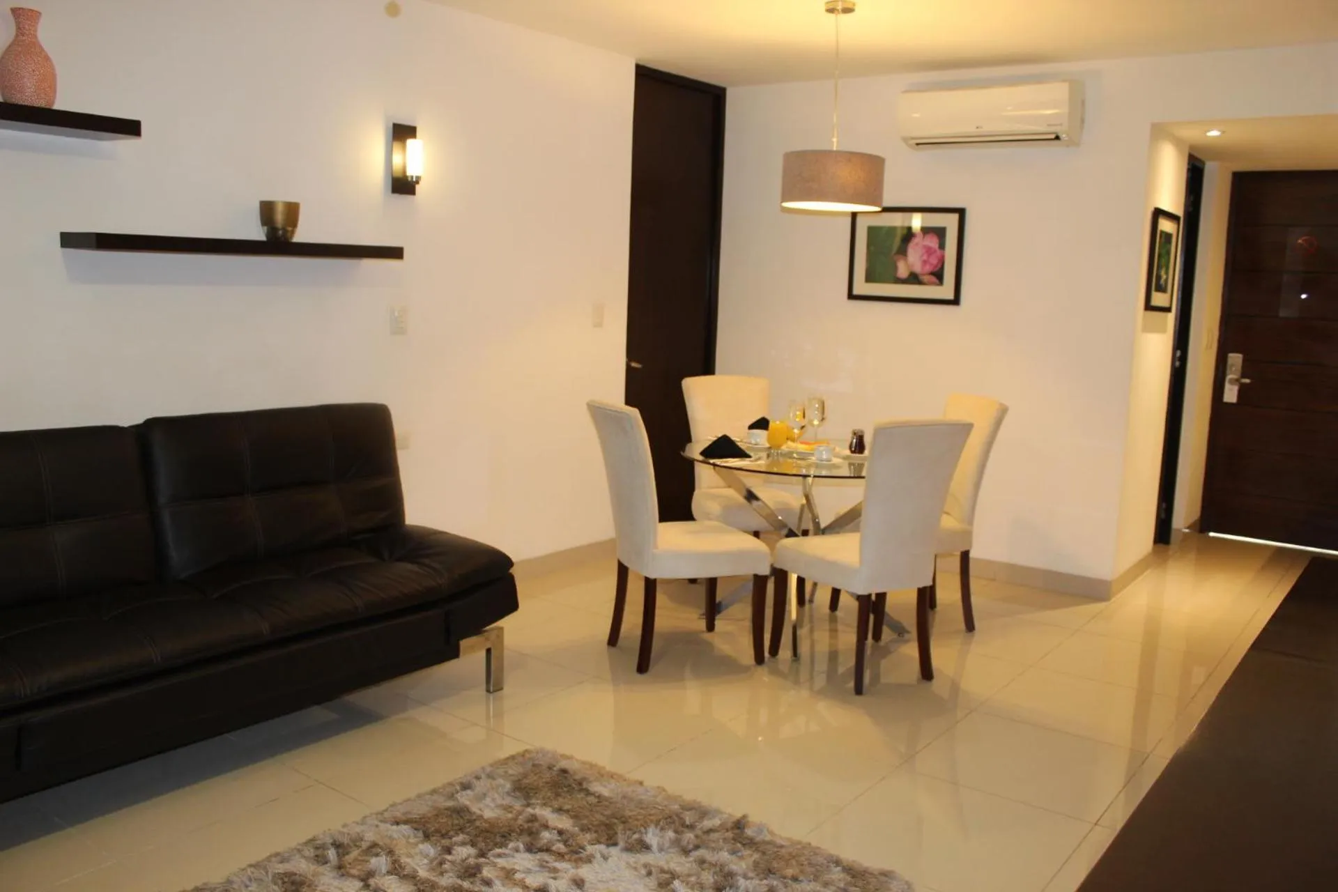Dining area in Mesón de la Luna Hotel & Spa