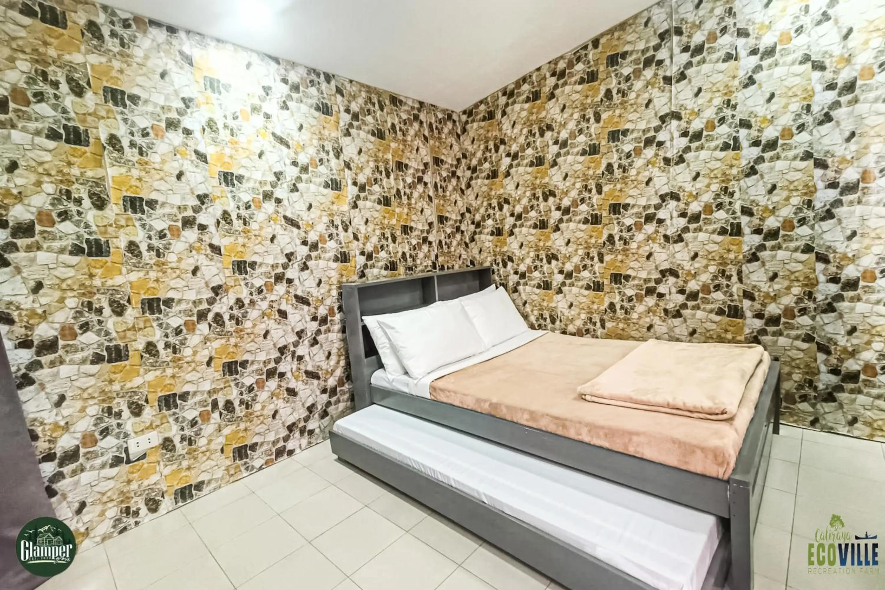 Bed in Caliraya Ecoville Recreation and Farm Resort