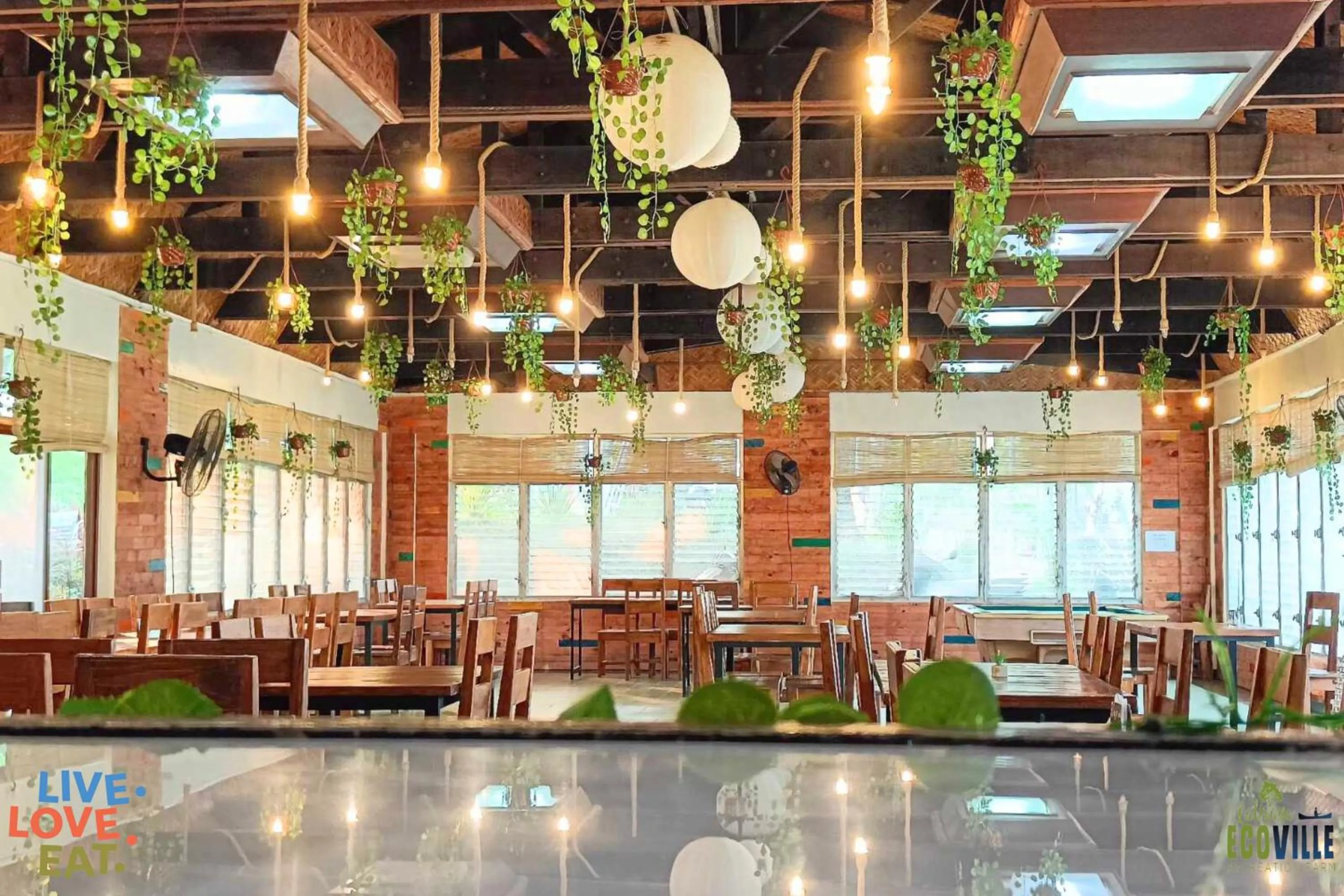 Restaurant/places to eat in Caliraya Ecoville Recreation and Farm Resort