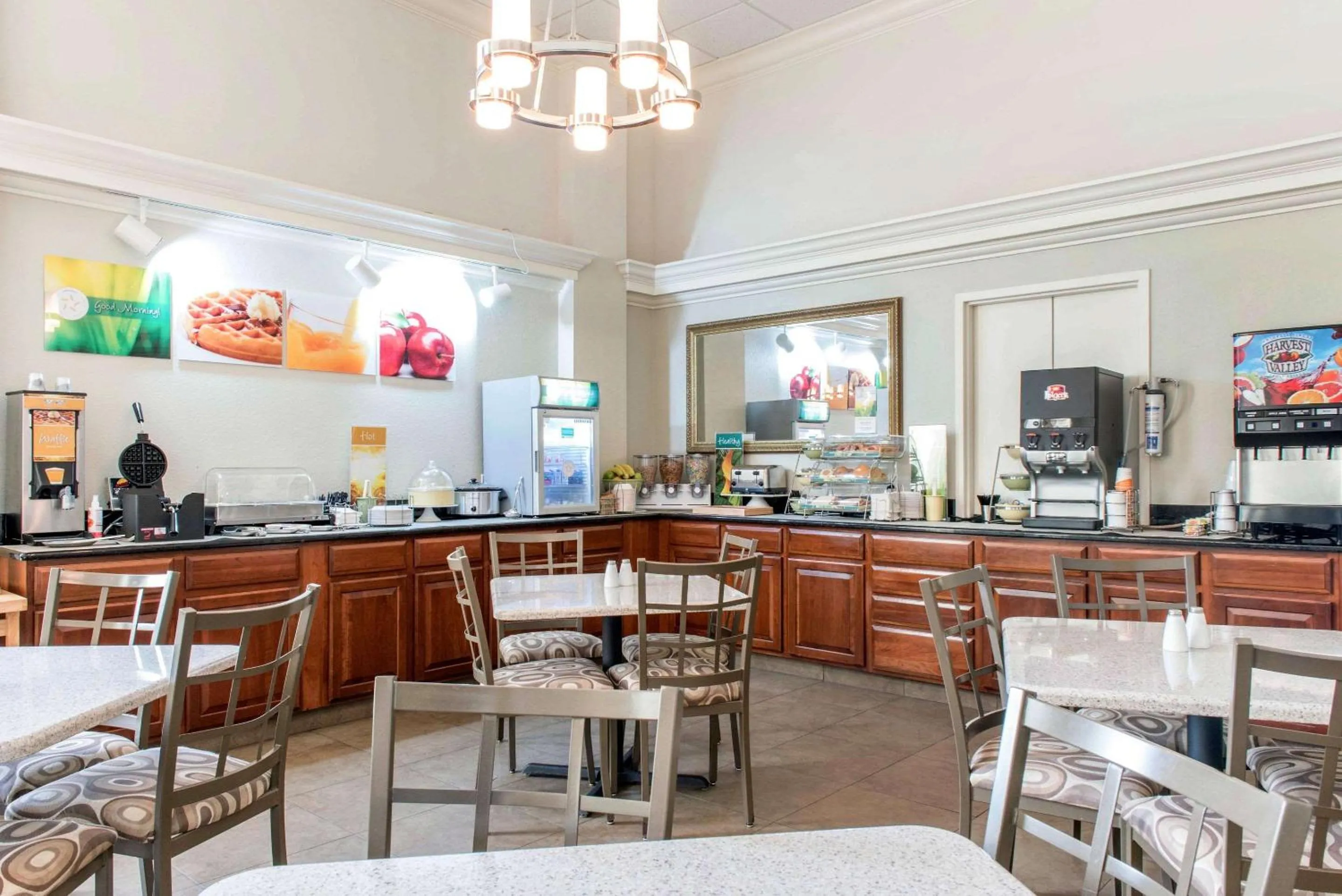 Restaurant/places to eat in Quality Inn Festus