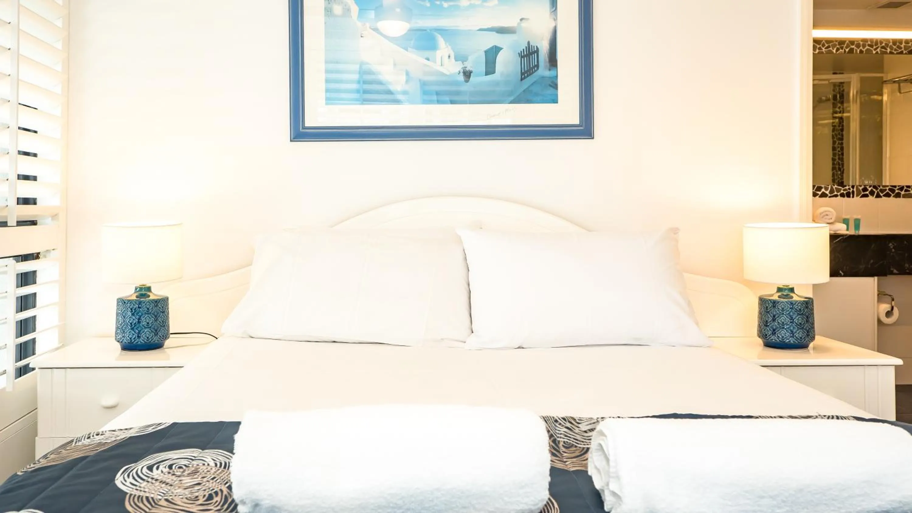 Bed in Victoria Square Apartments