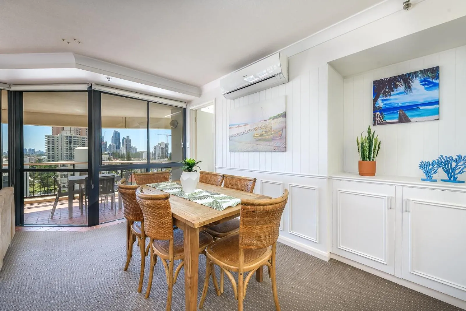 Dining area in Victoria Square Apartments