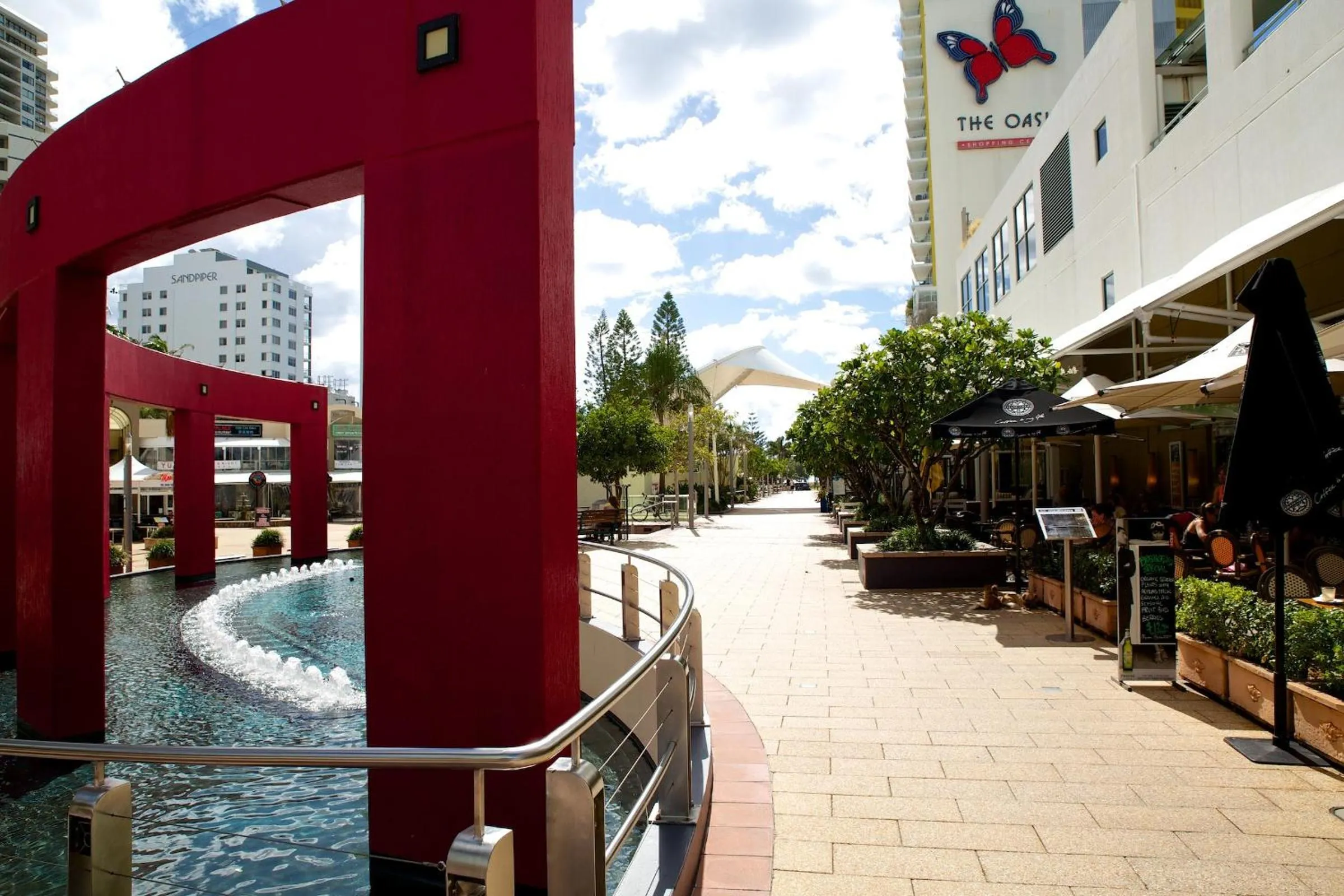 Area and facilities in Victoria Square Apartments