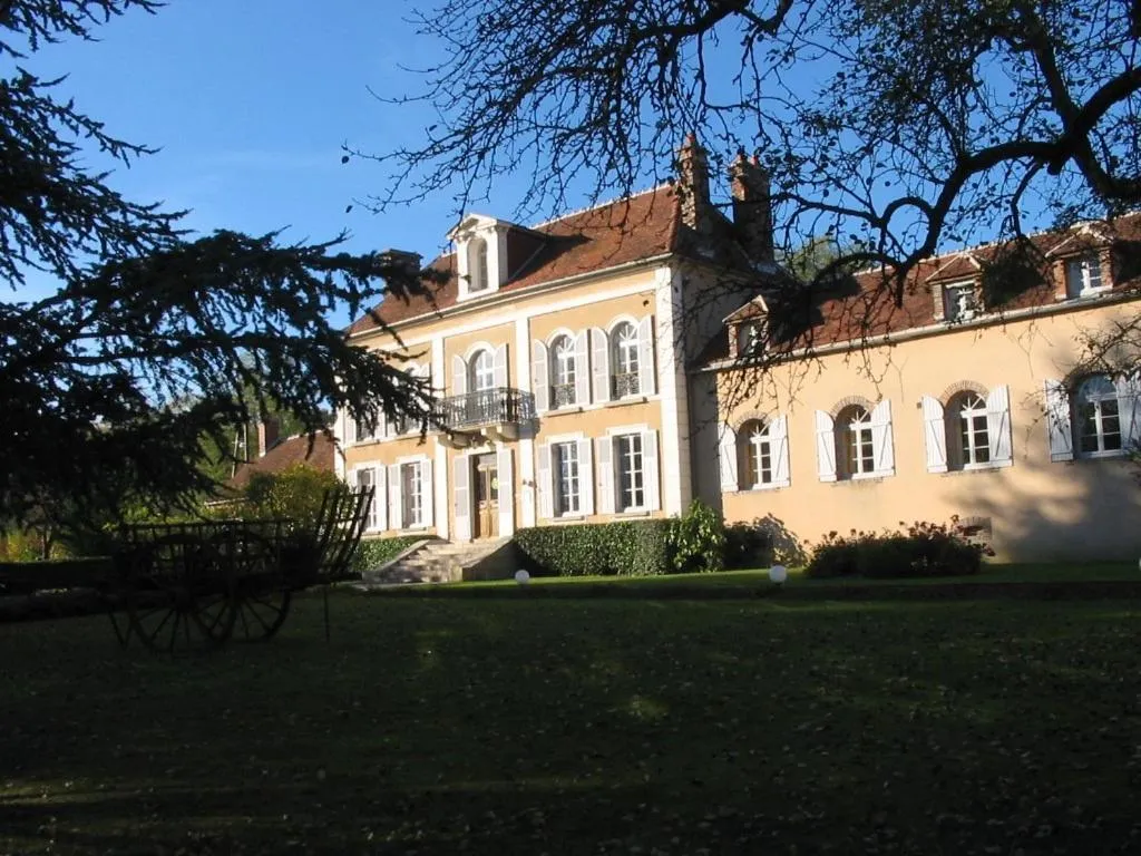 Property building in Domaine de Sainte Anne