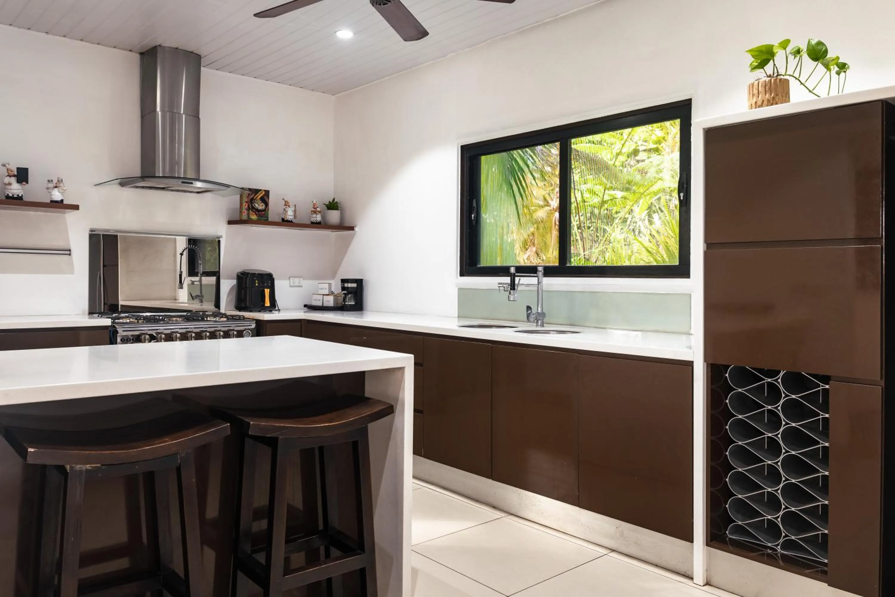 kitchen in Fatumaru Lodge