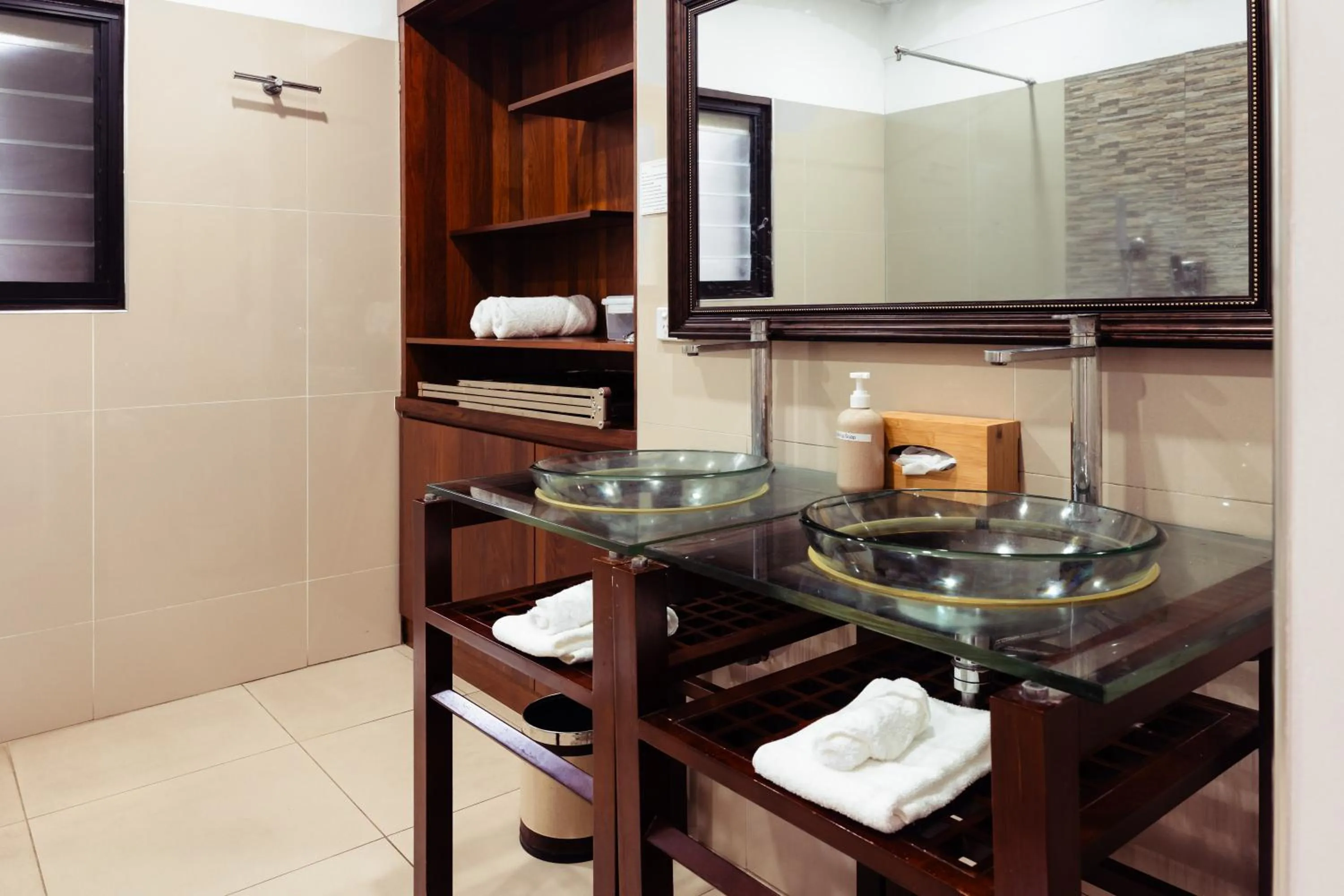 Bathroom in Fatumaru Lodge