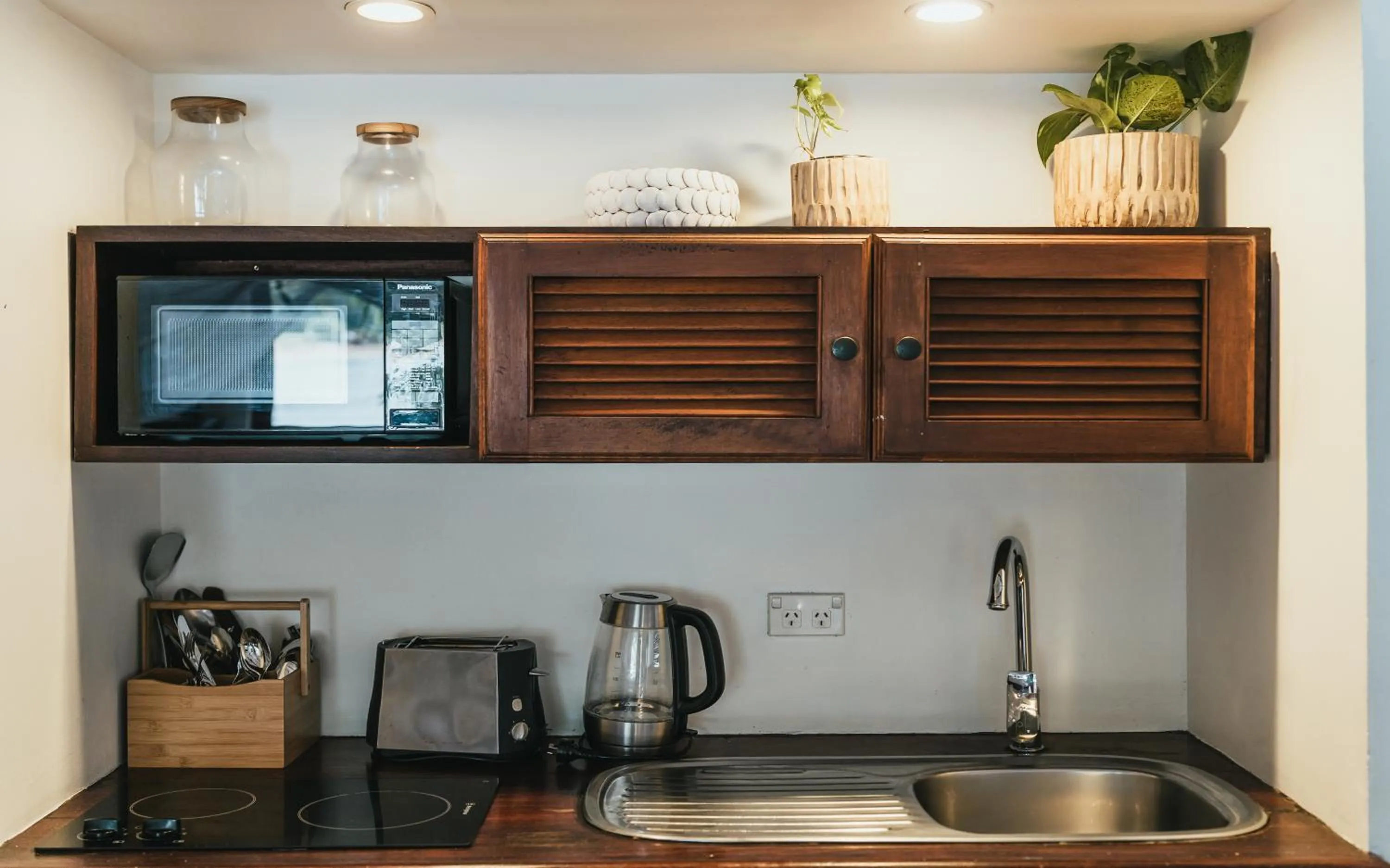 Kitchen or kitchenette in Fatumaru Lodge