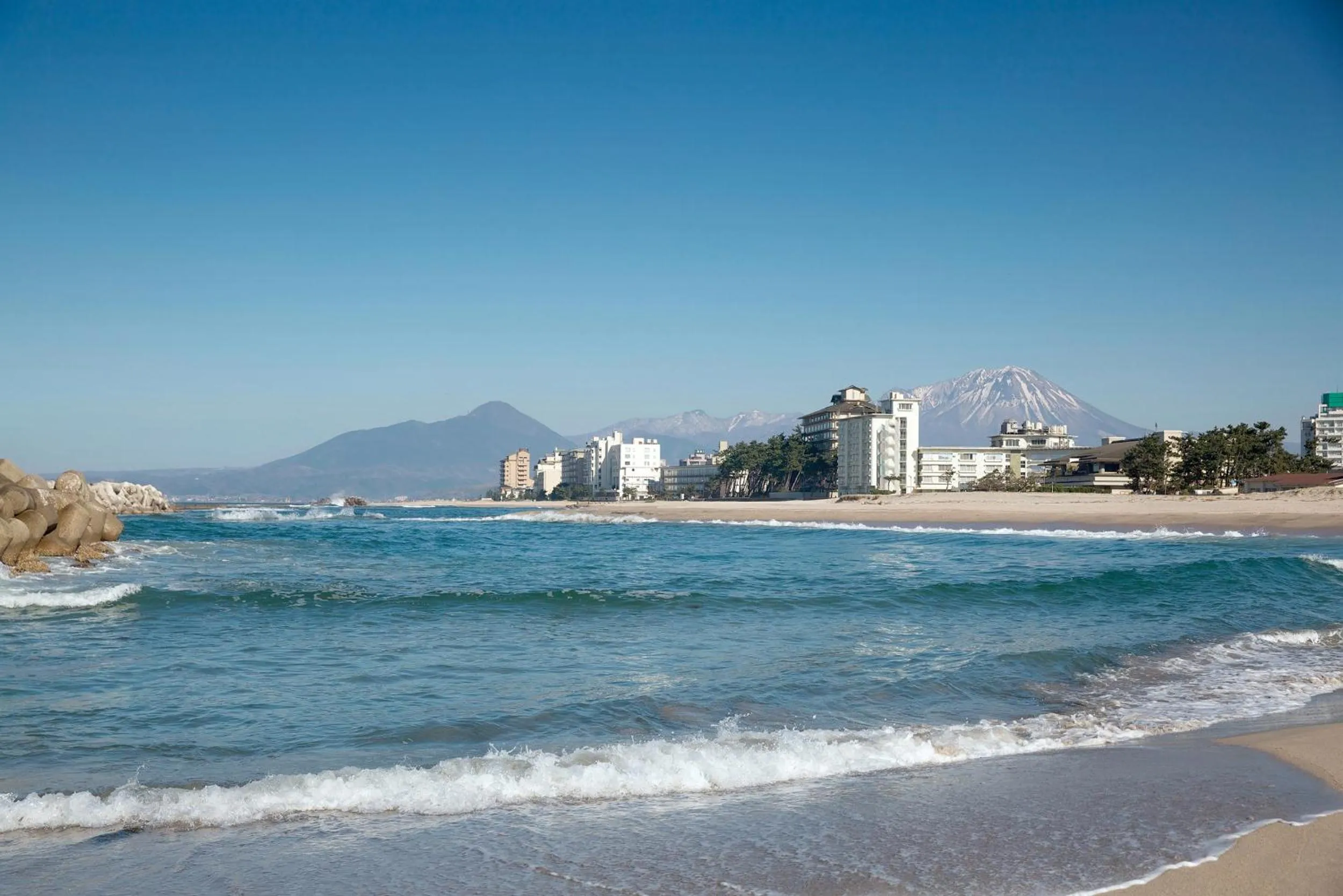 Property building in Kaike Grand Hotel Tensui