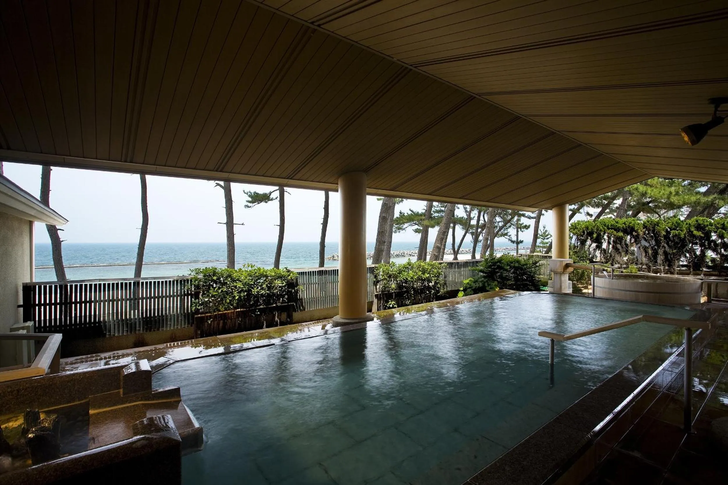 Open Air Bath in Kasuitei